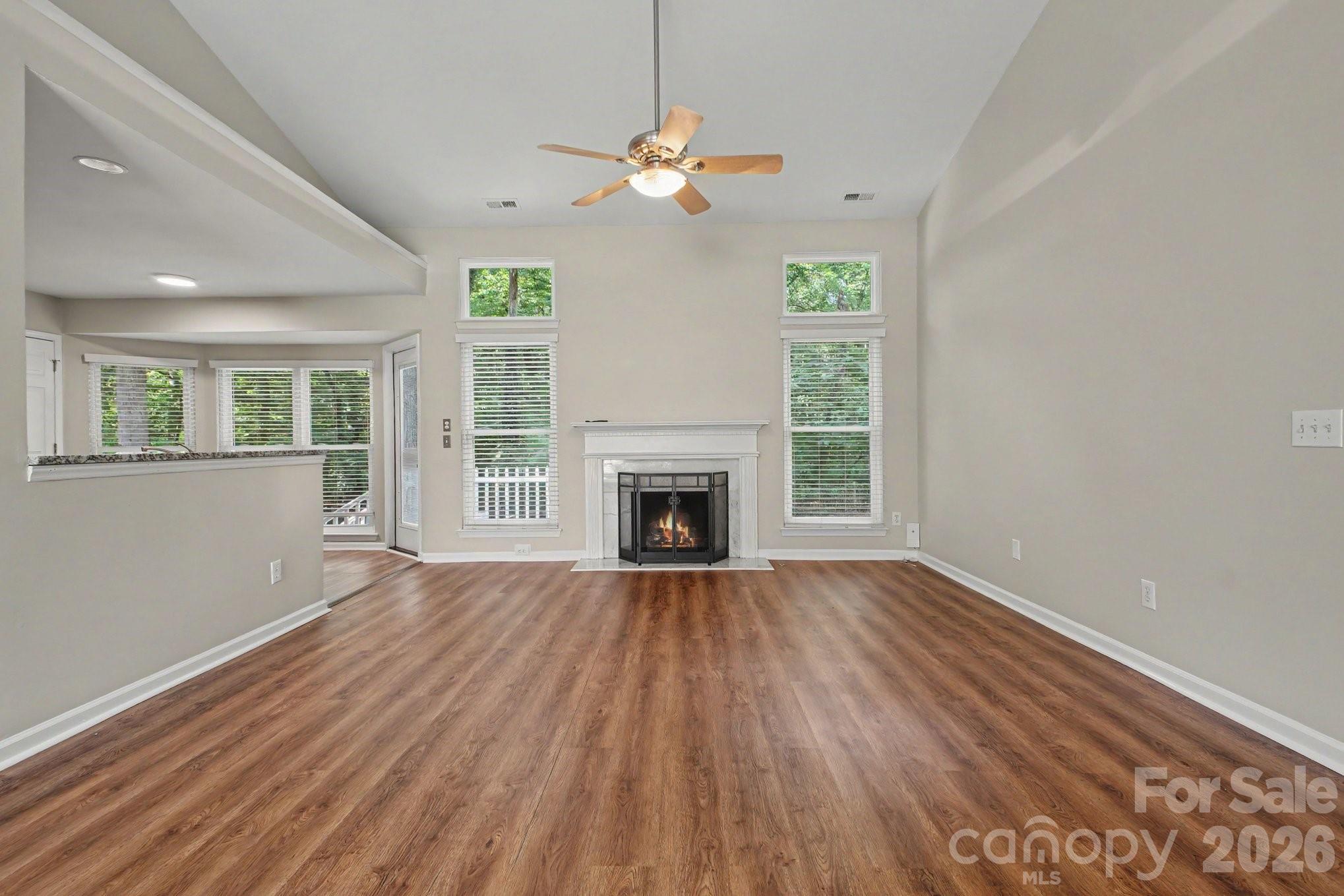 16130 Amber Field Drive Property Photo 4