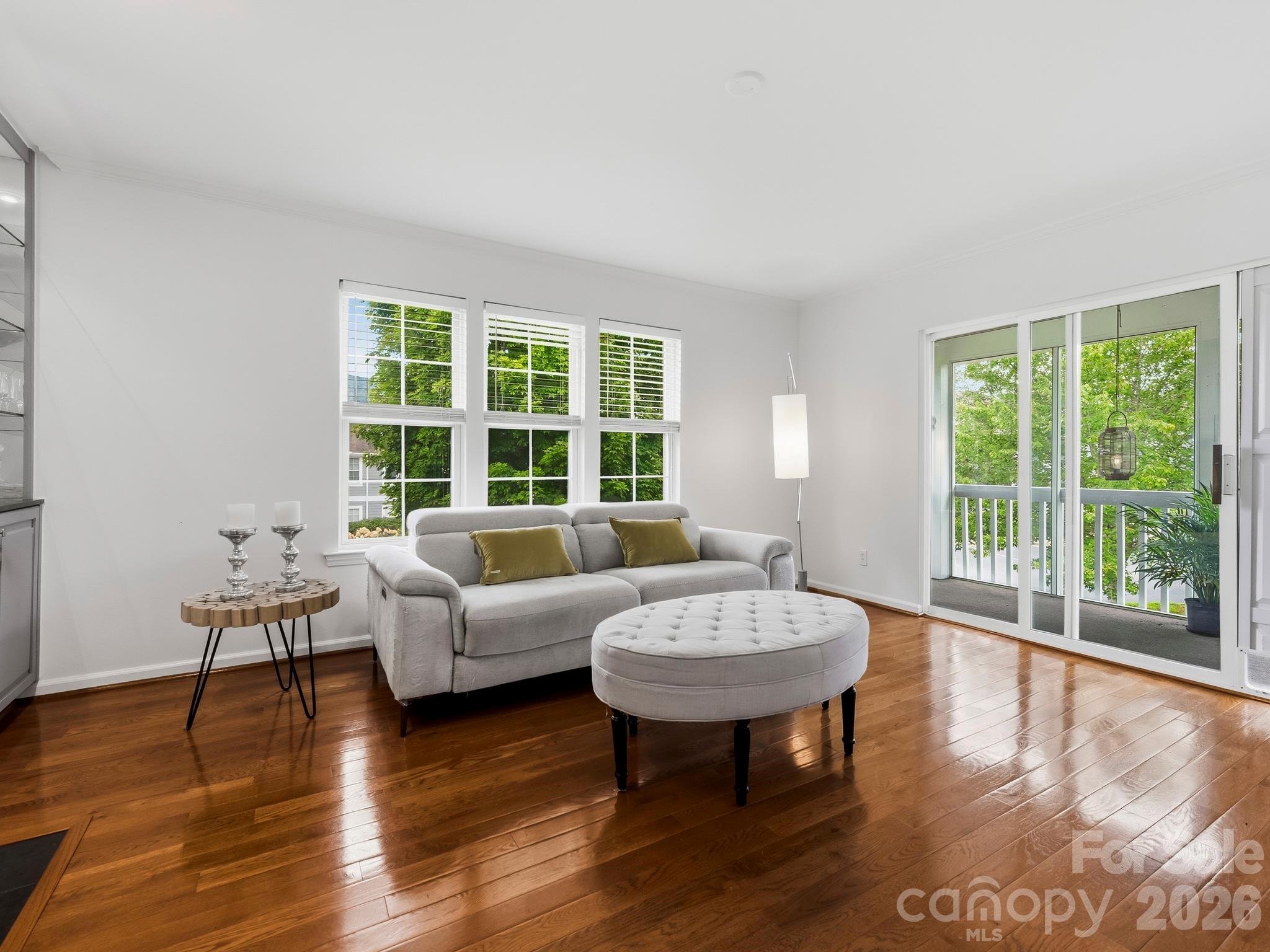 4402 Marble Way Property Photo 6