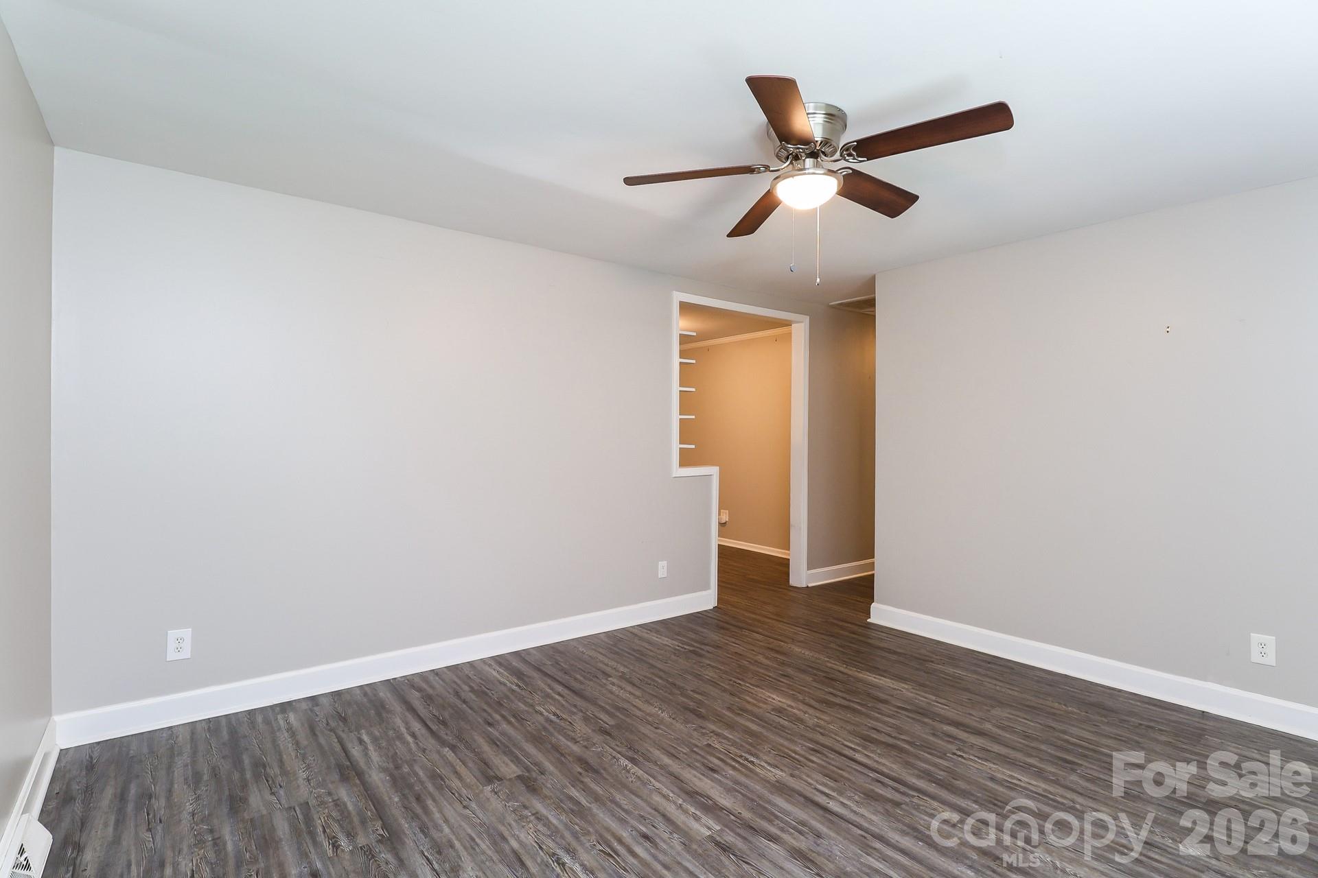 6424 Springfield Drive Property Photo 3