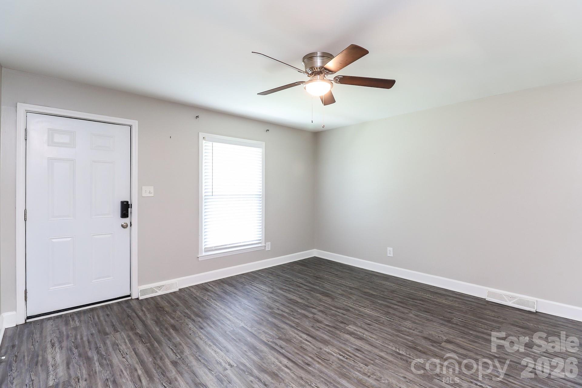 6424 Springfield Drive Property Photo 4