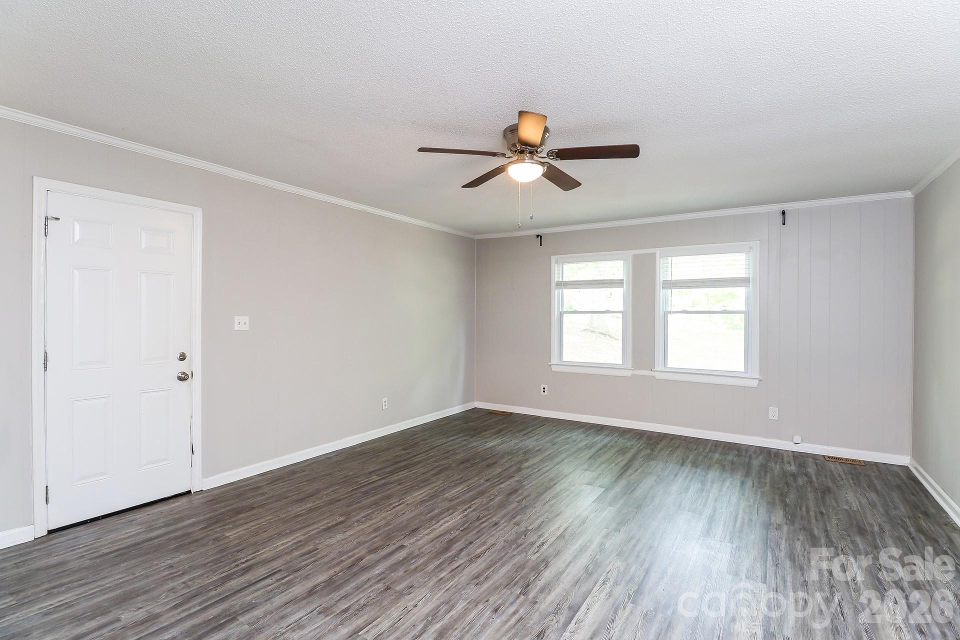 6424 Springfield Drive Property Photo 10