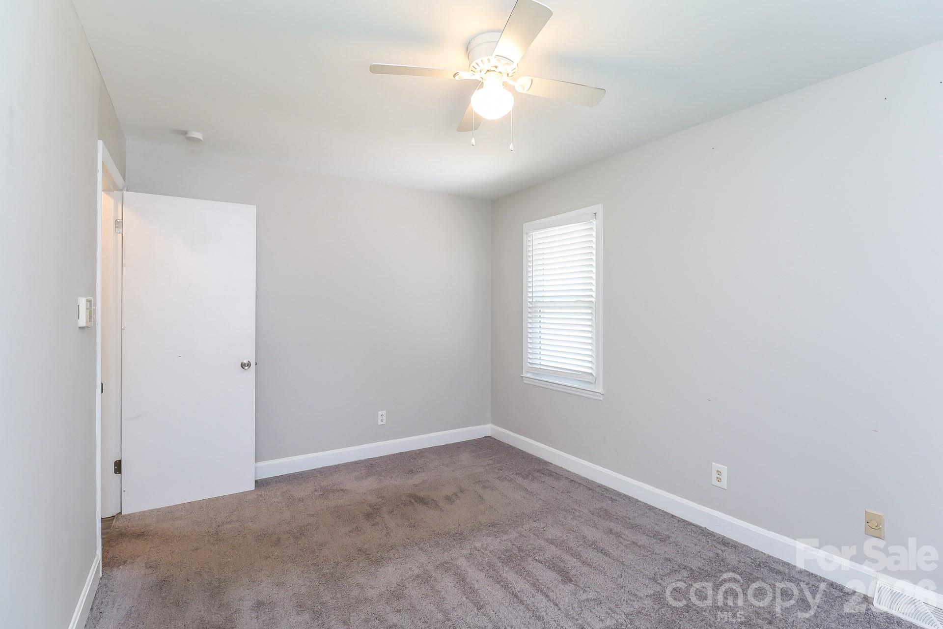 6424 Springfield Drive Property Photo 11