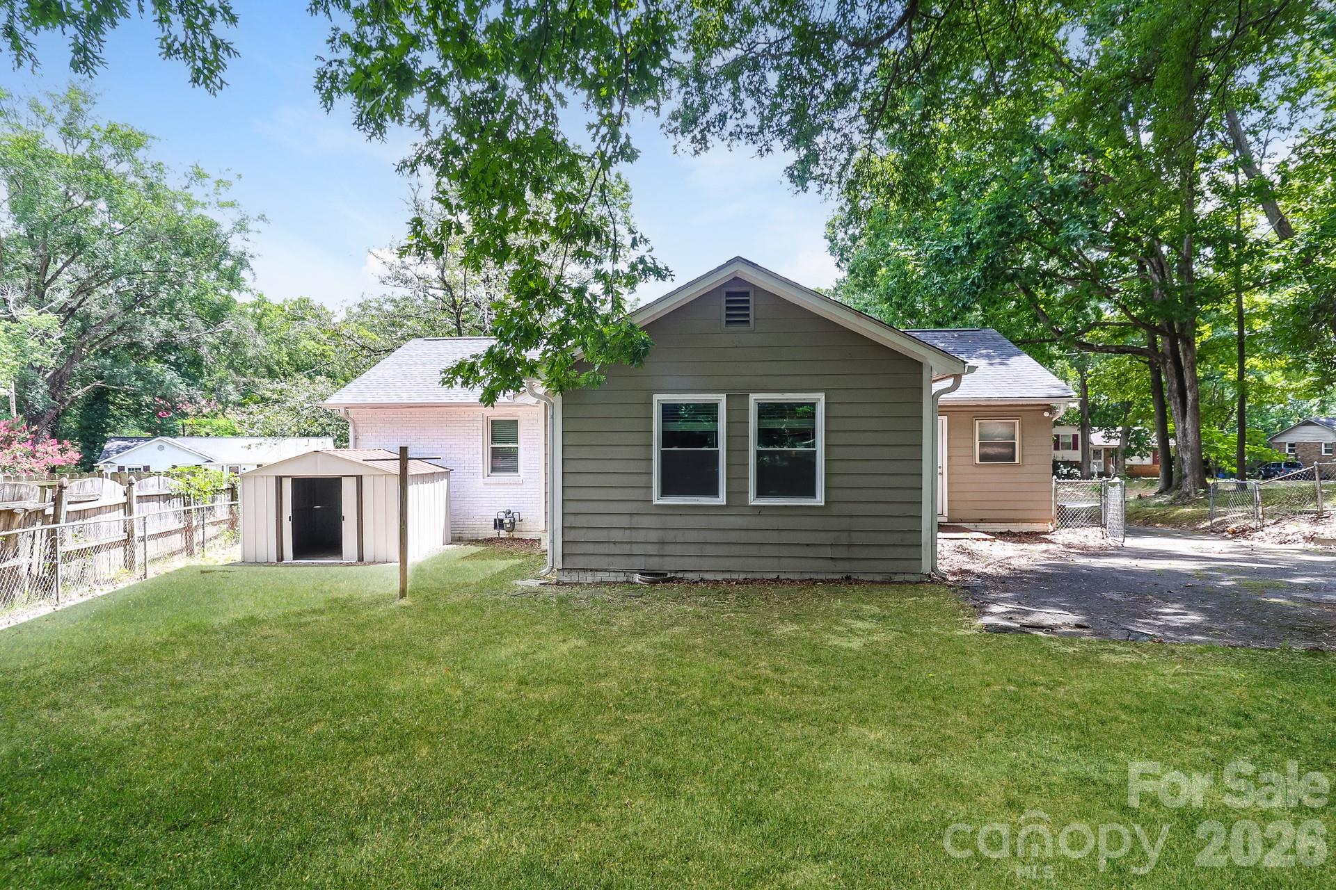 6424 Springfield Drive Property Photo 20