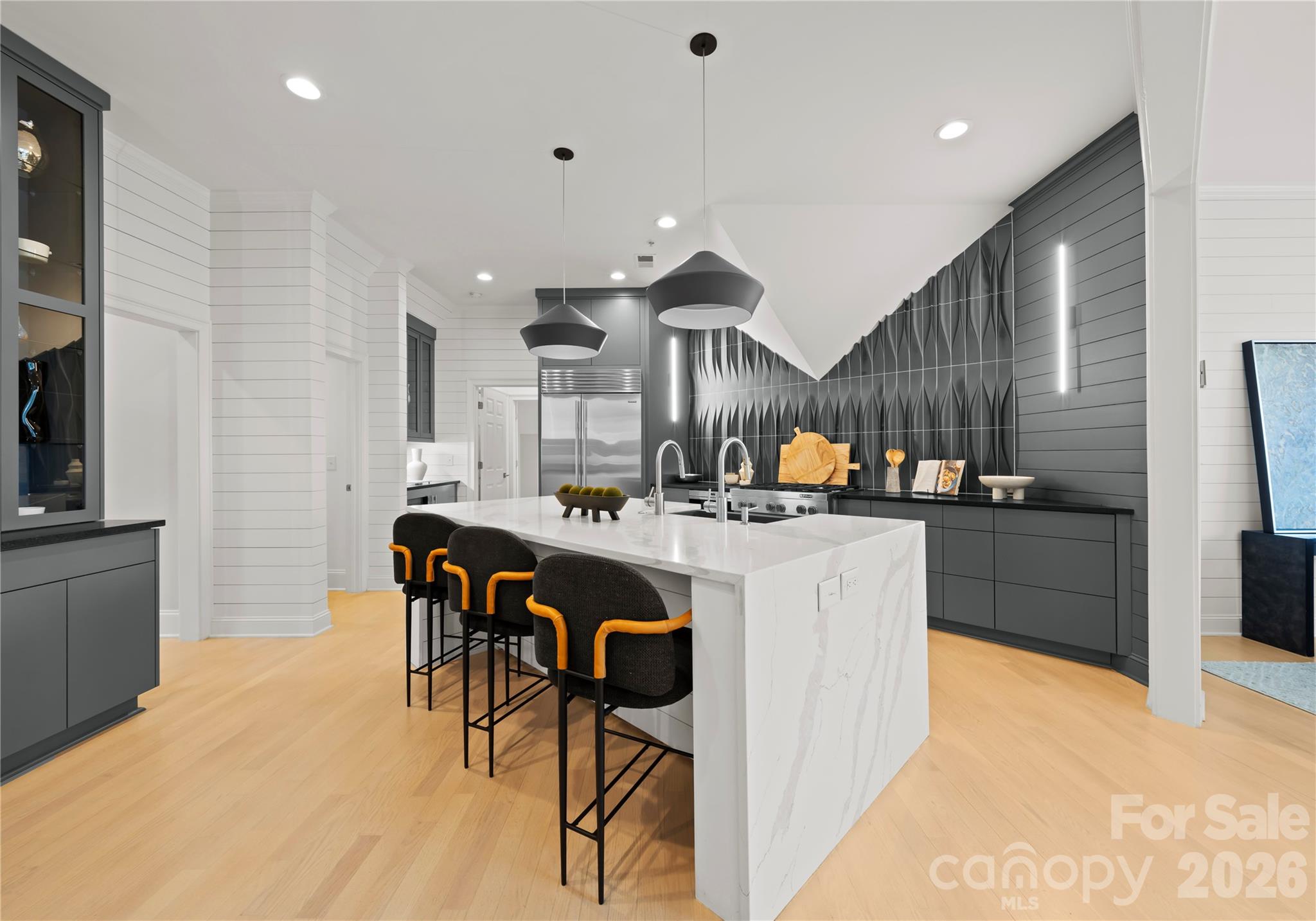 974 Queens Road Property Photo 14