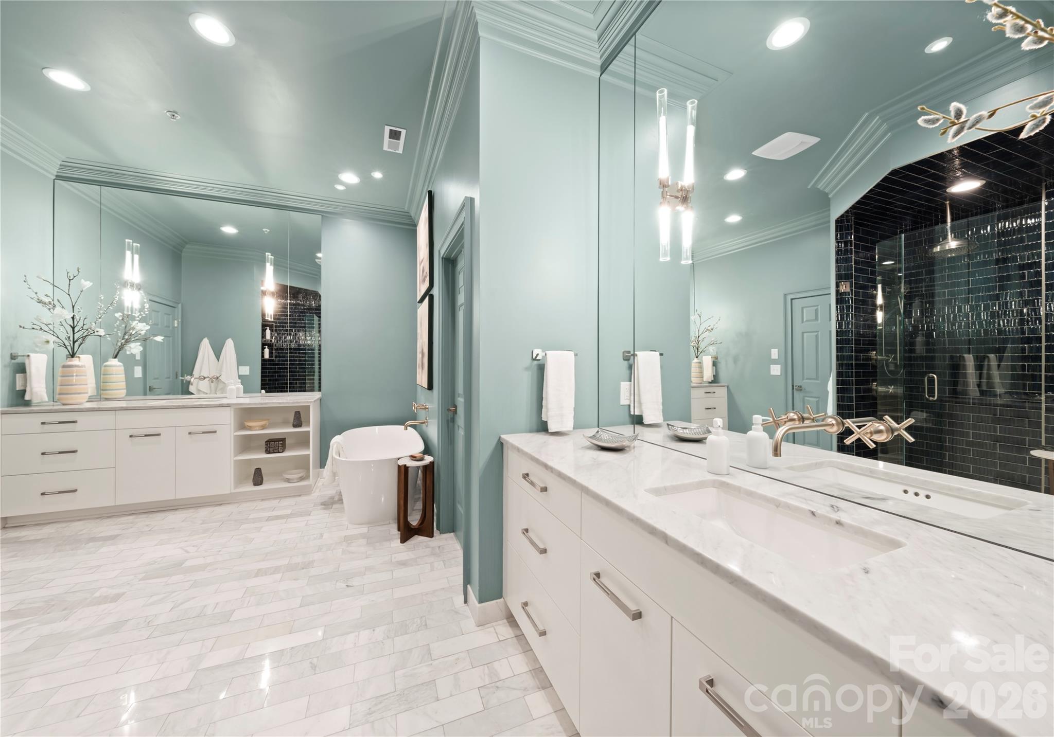 974 Queens Road Property Photo 23