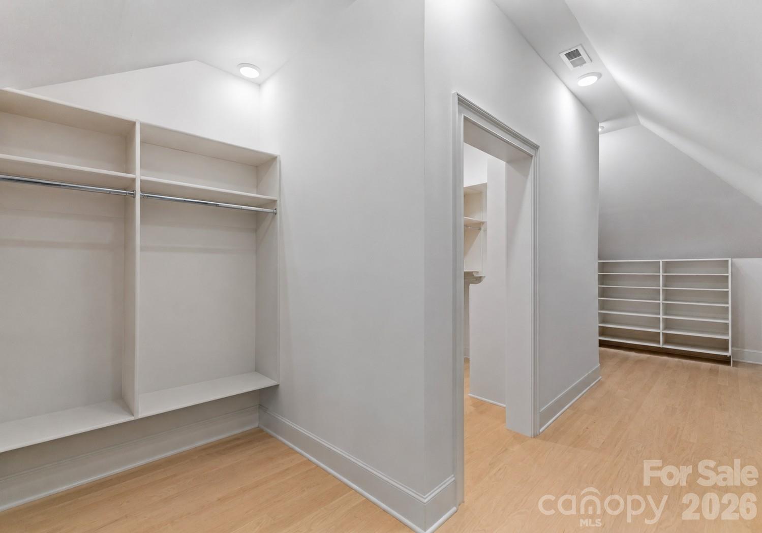 974 Queens Road Property Photo 26