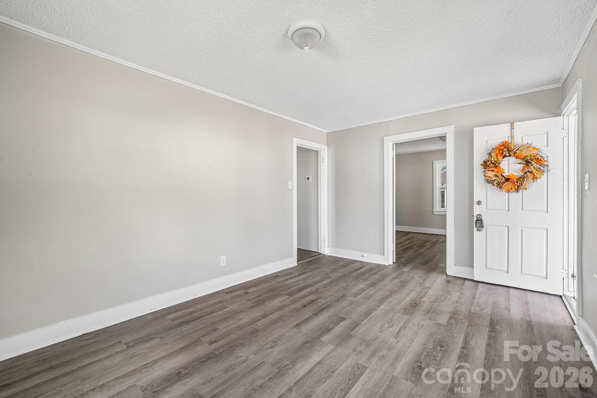 611 Clarinda Street Property Photo 11
