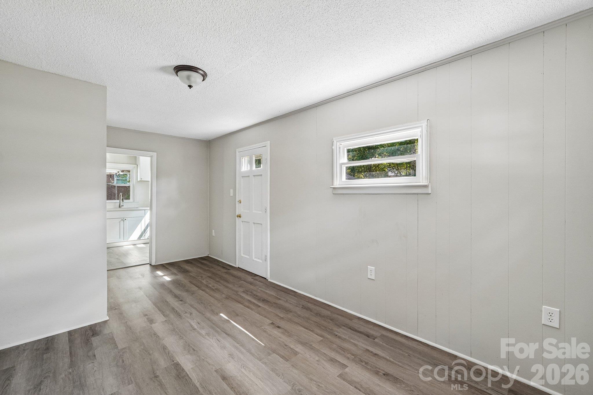 611 Clarinda Street Property Photo 26