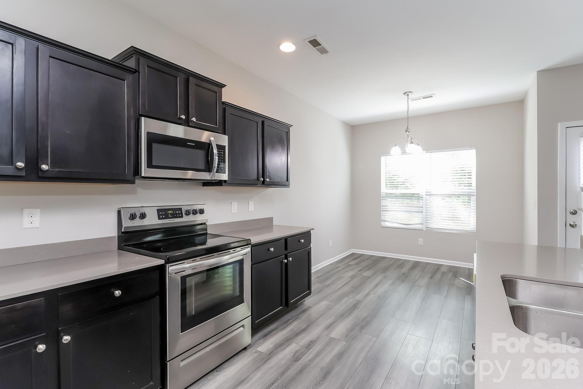 6237 Sydney Mae Lane Property Photo 6