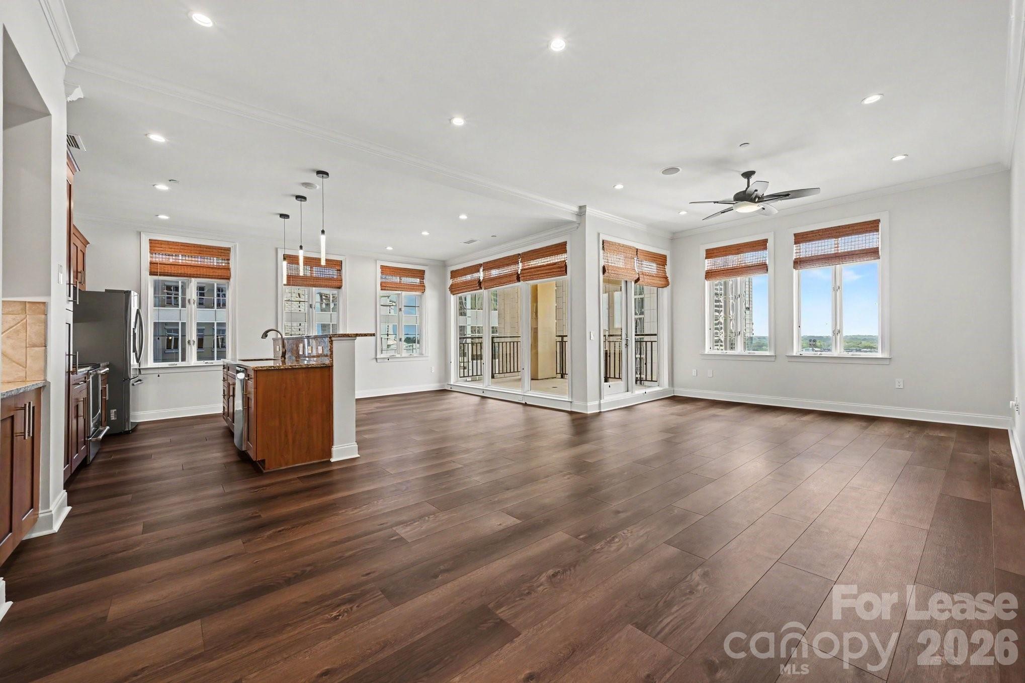 230 S Tryon Street Property Photo 8