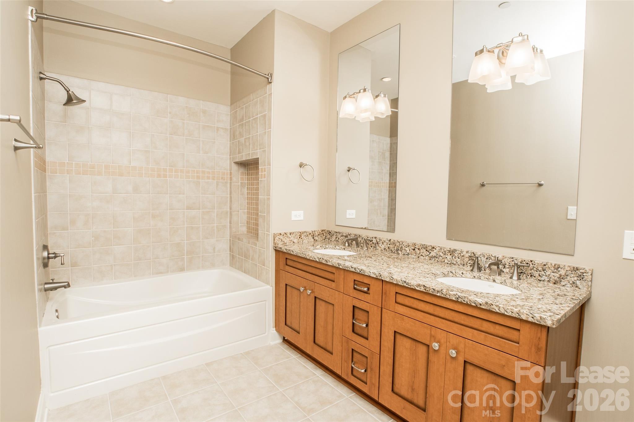 230 S Tryon Street Property Photo 30