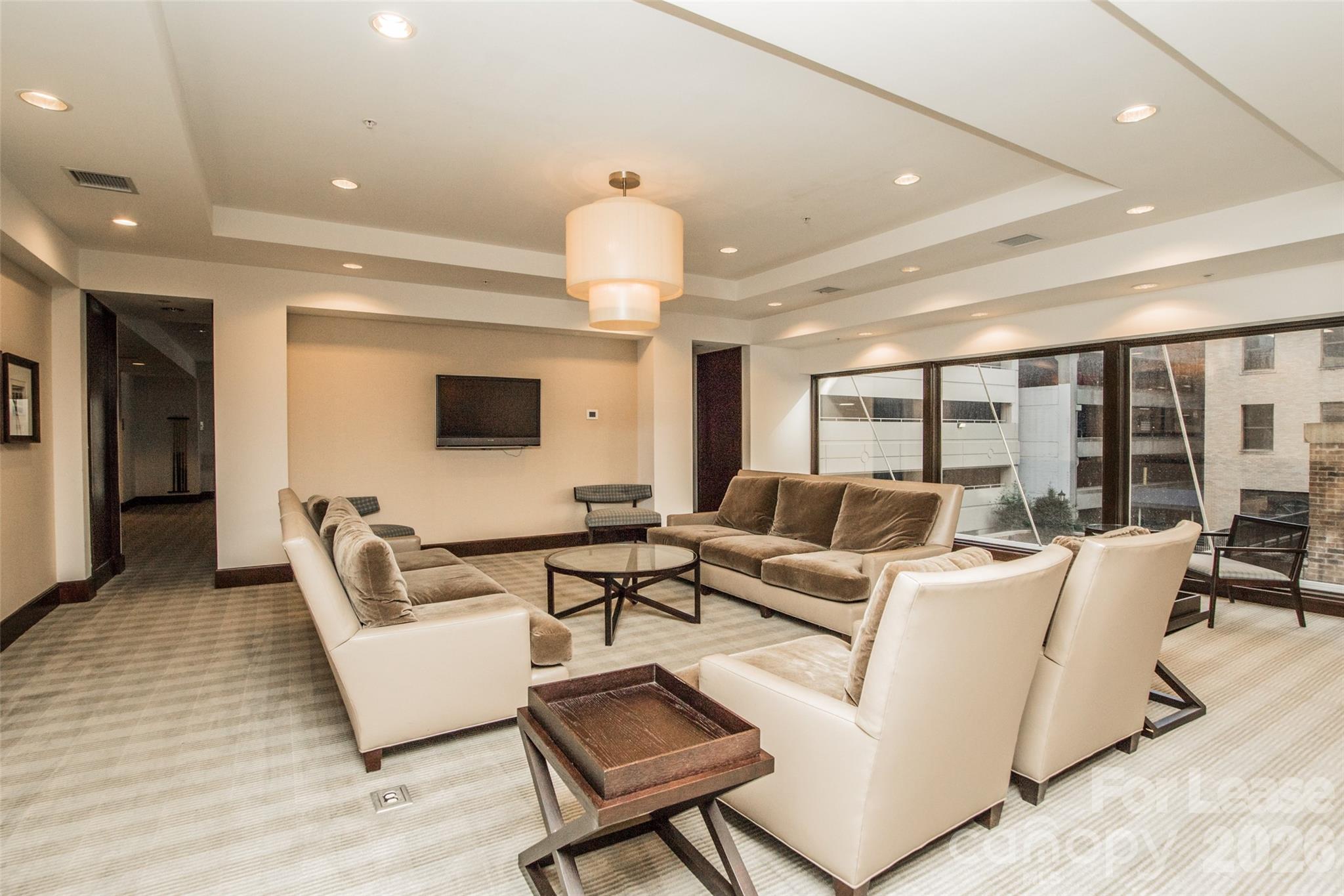 230 S Tryon Street Property Photo 34