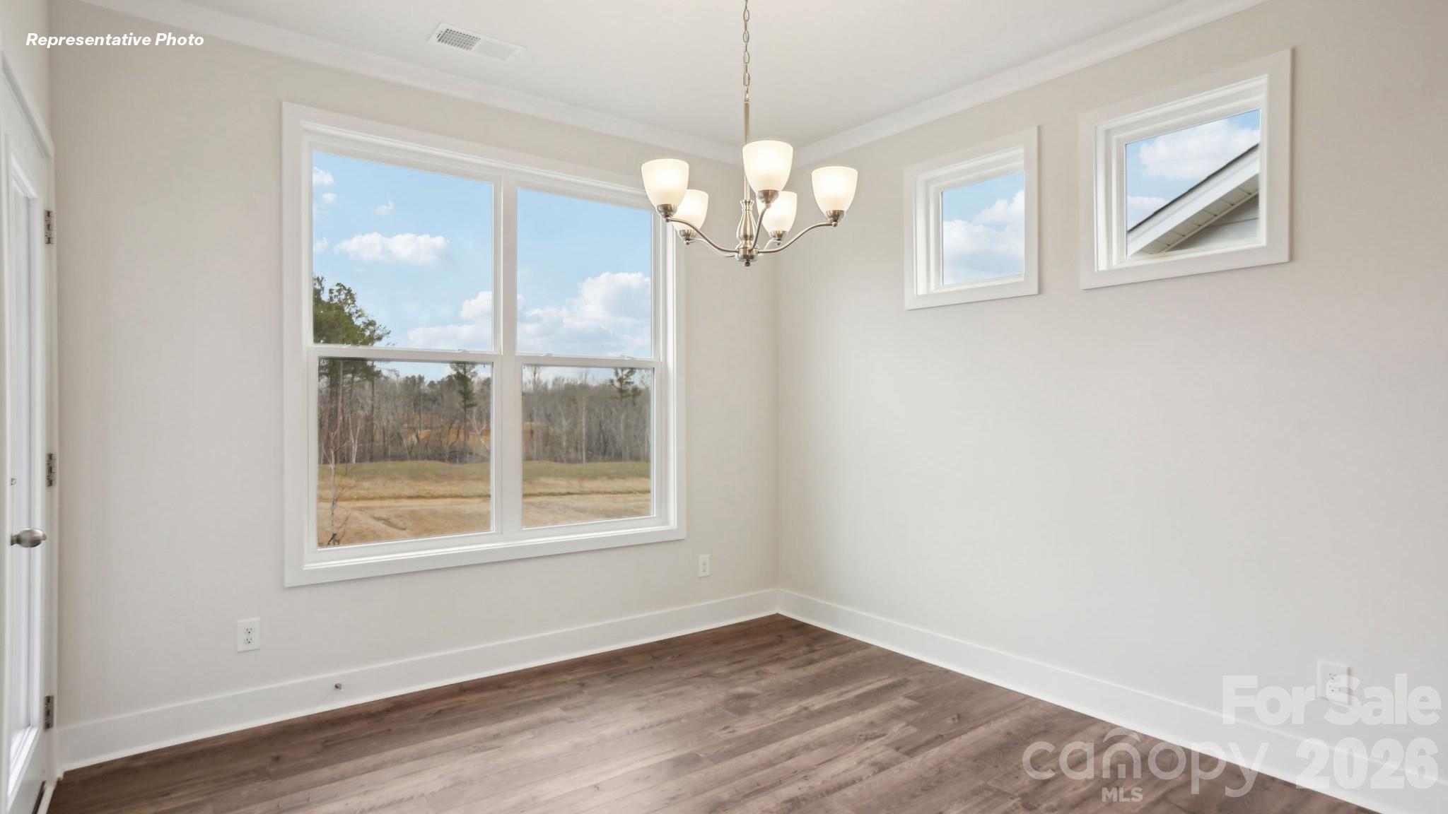 3260 Oberon Street Property Photo 8