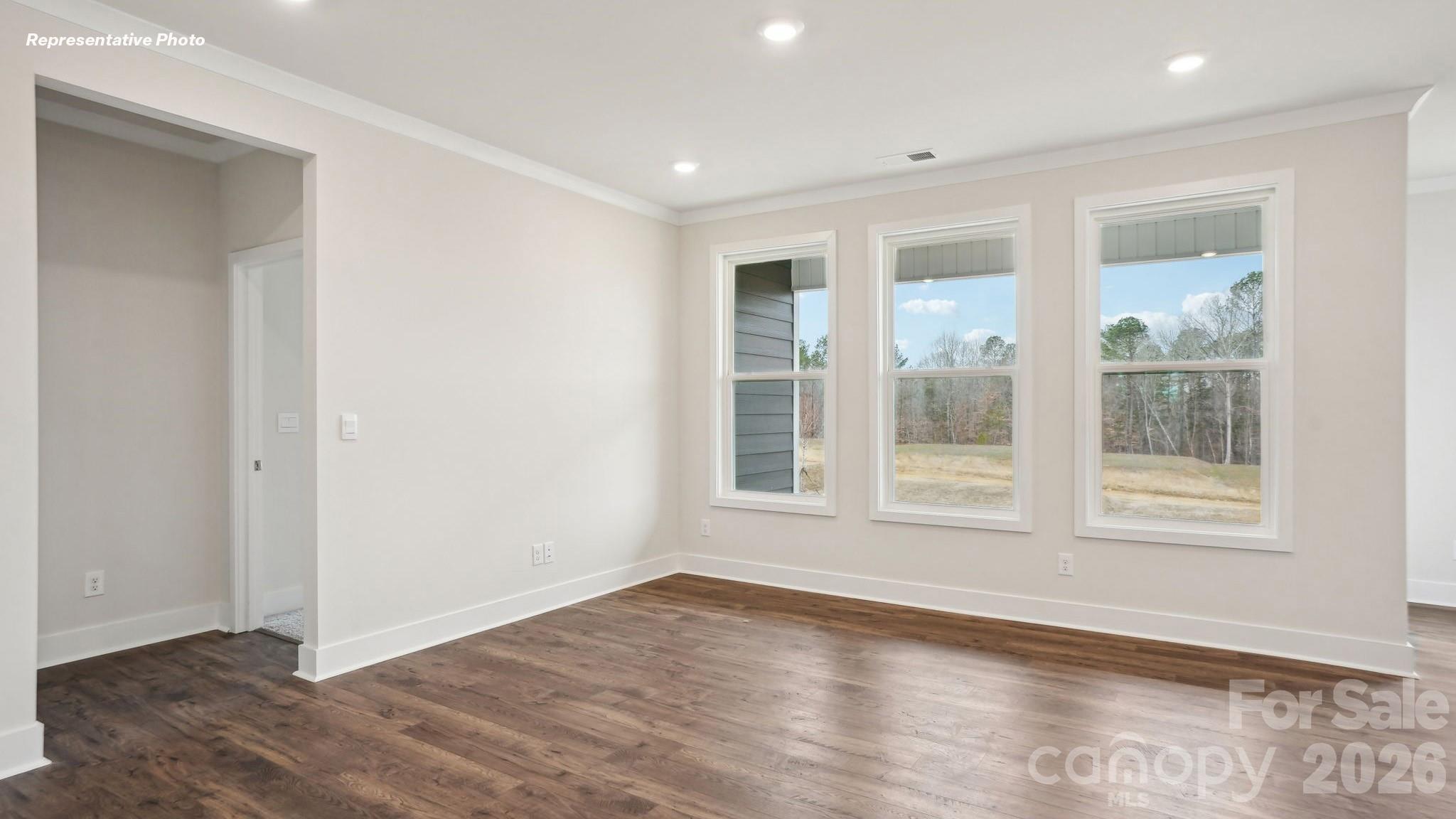 3260 Oberon Street Property Photo 10