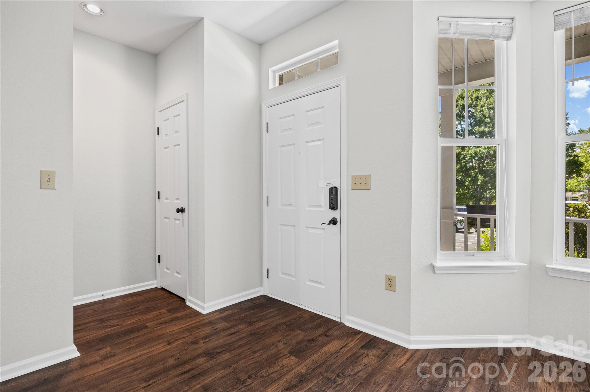 711 Stone Village Drive Property Photo 3