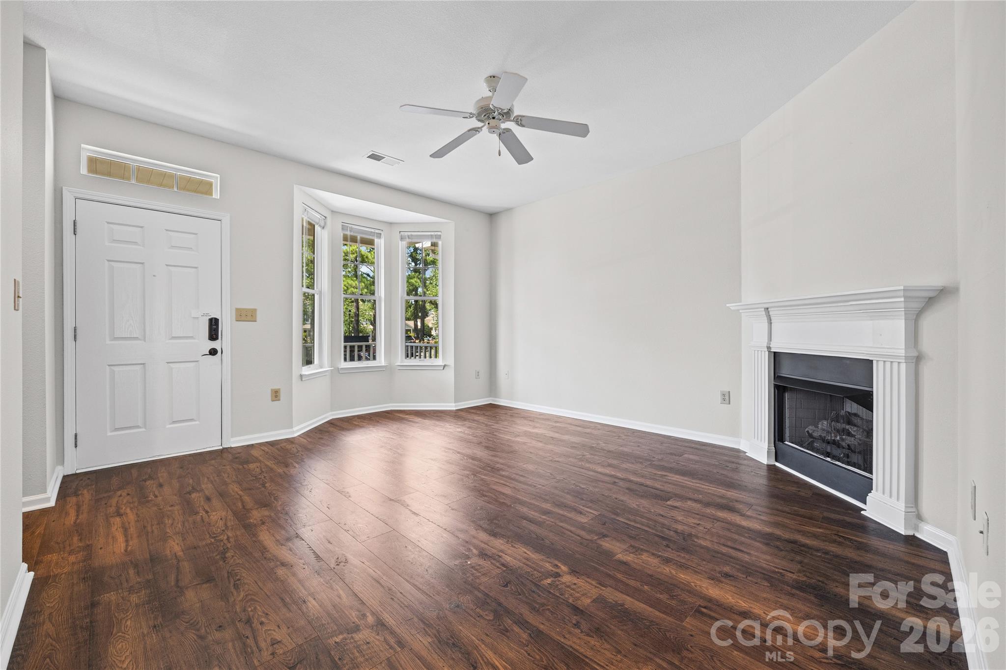 711 Stone Village Drive Property Photo 4