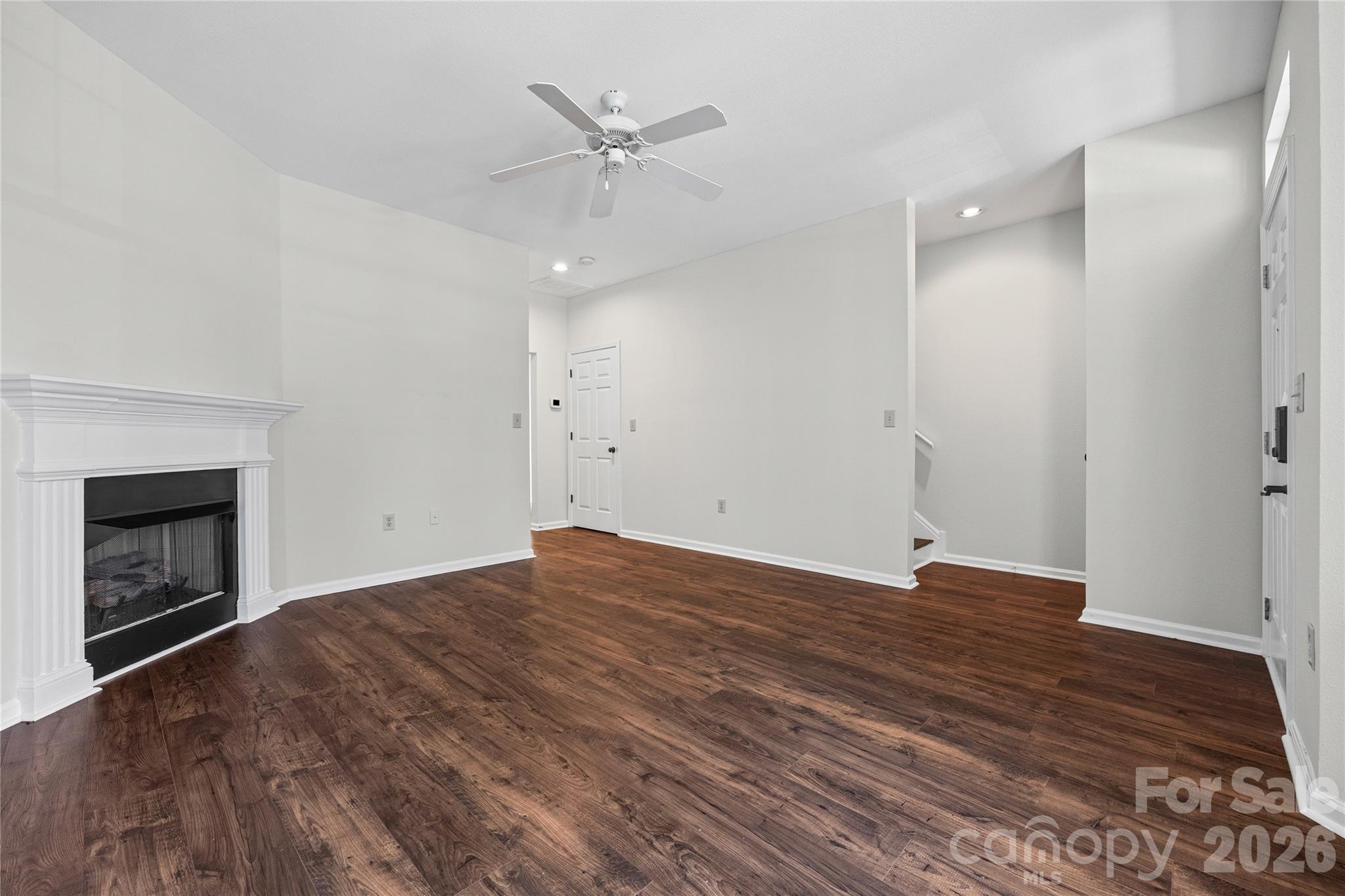 711 Stone Village Drive Property Photo 6