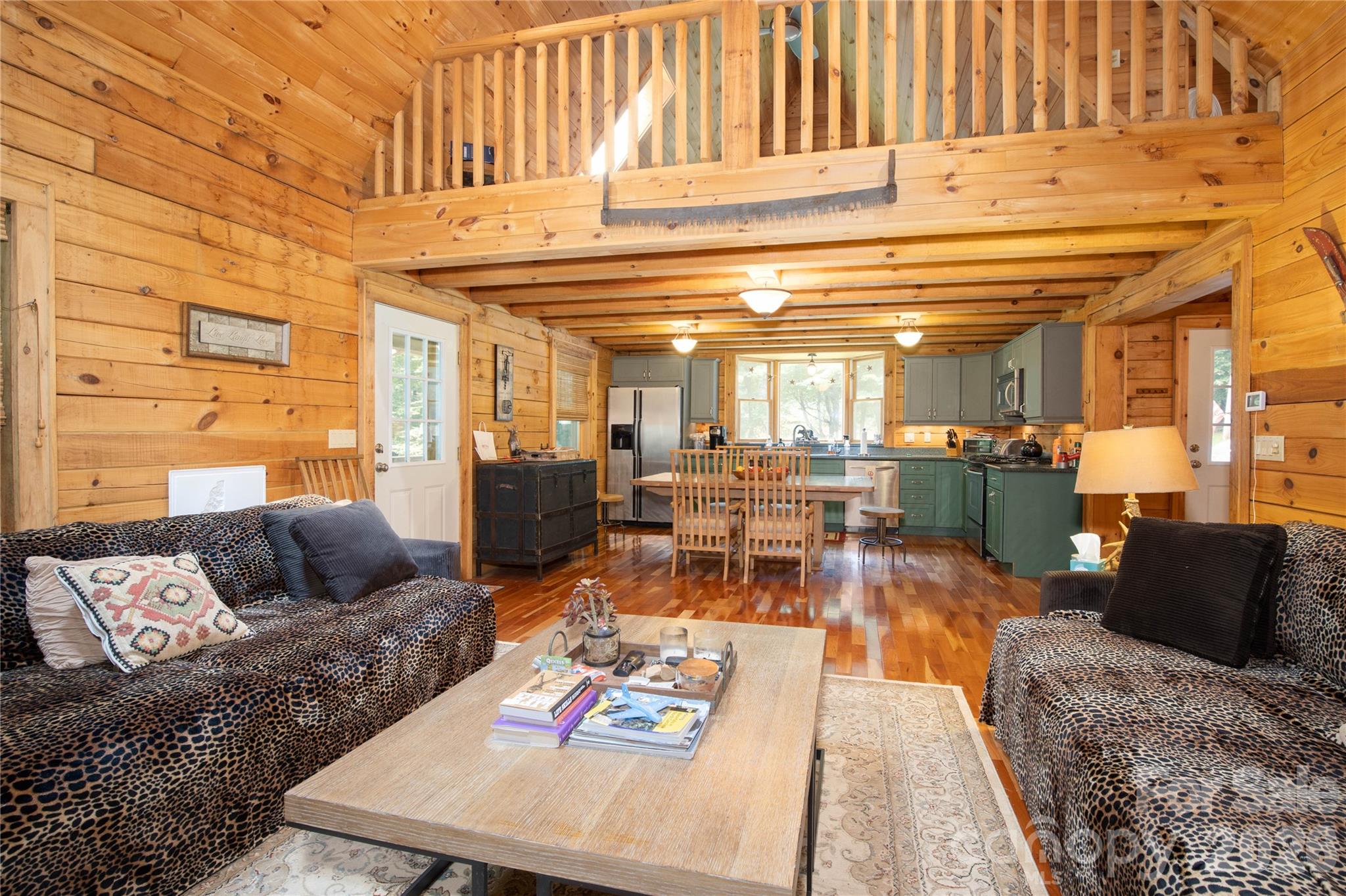400 Amber Drive Property Photo 13