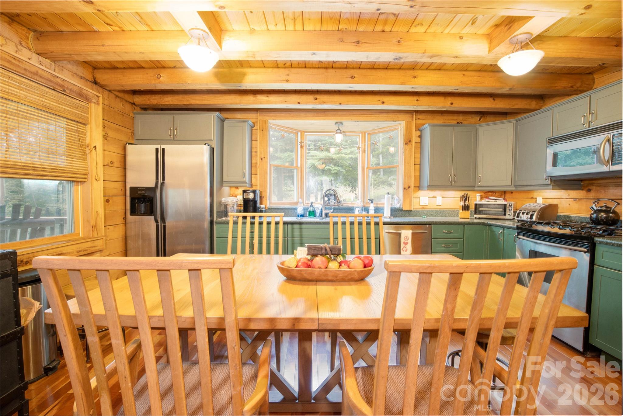 400 Amber Drive Property Photo 15