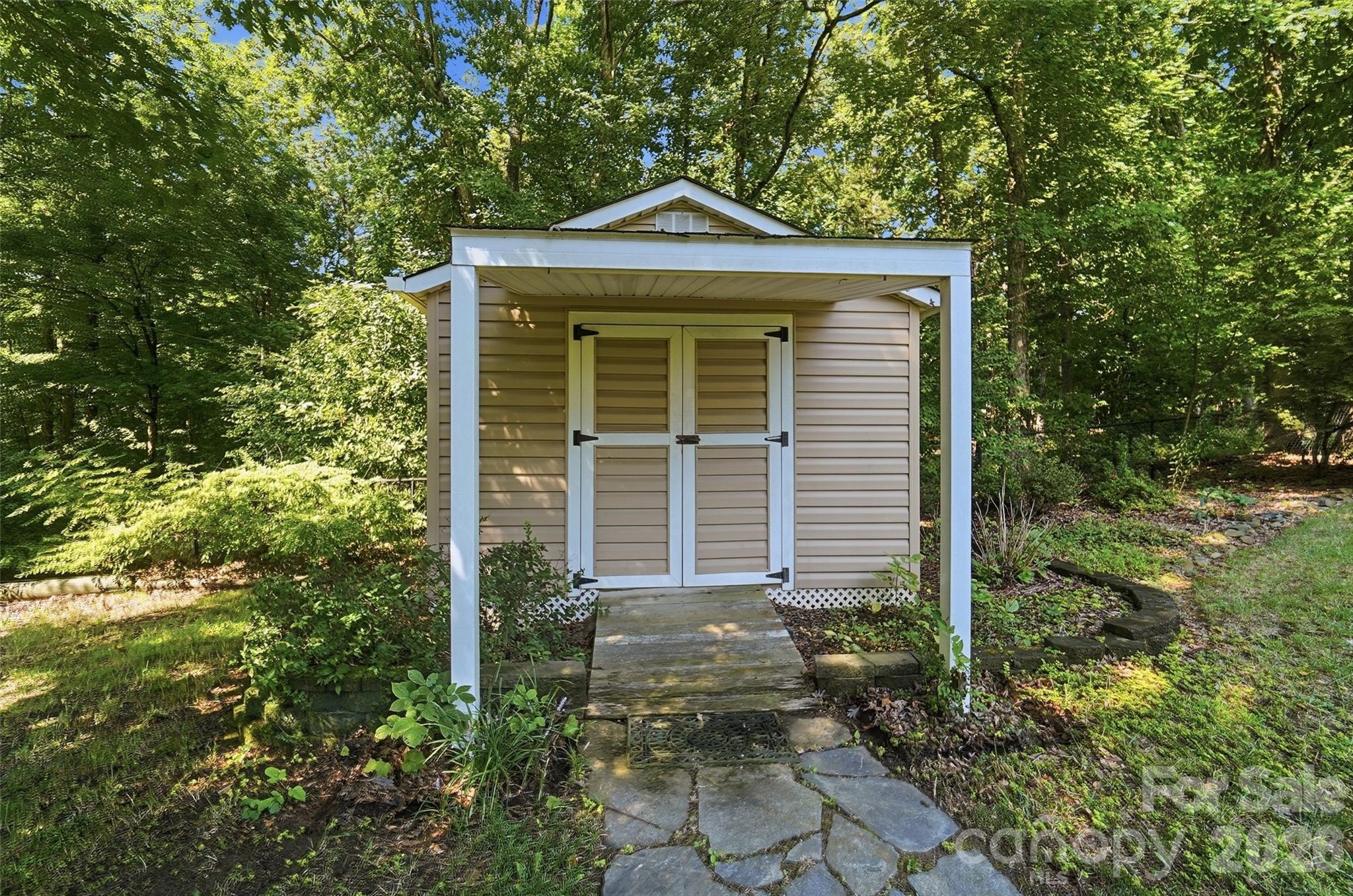3282 Woodchuck Drive Property Photo 47