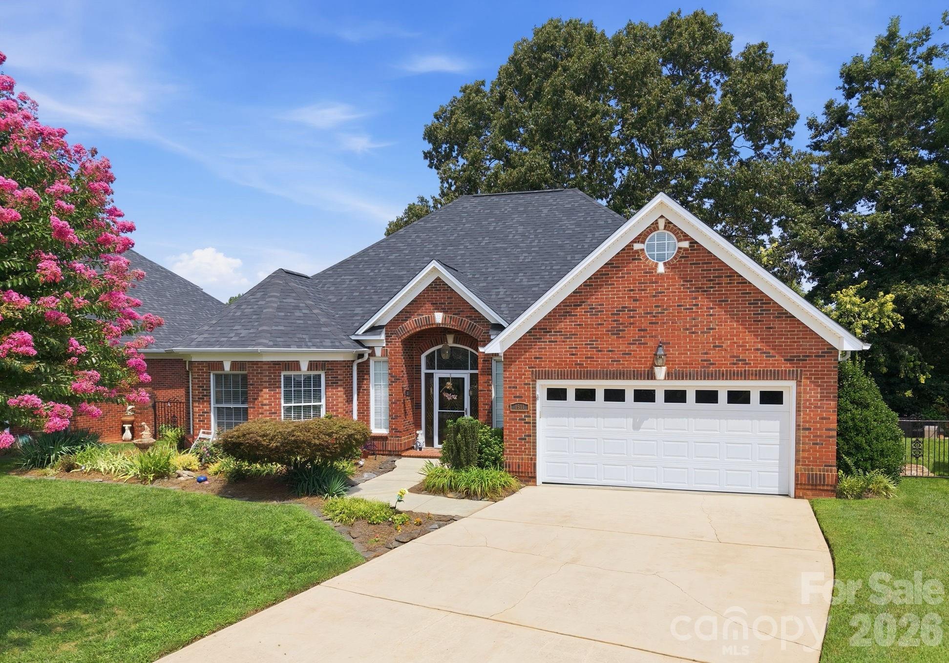 1511 Elkhart Circle Property Photo 1