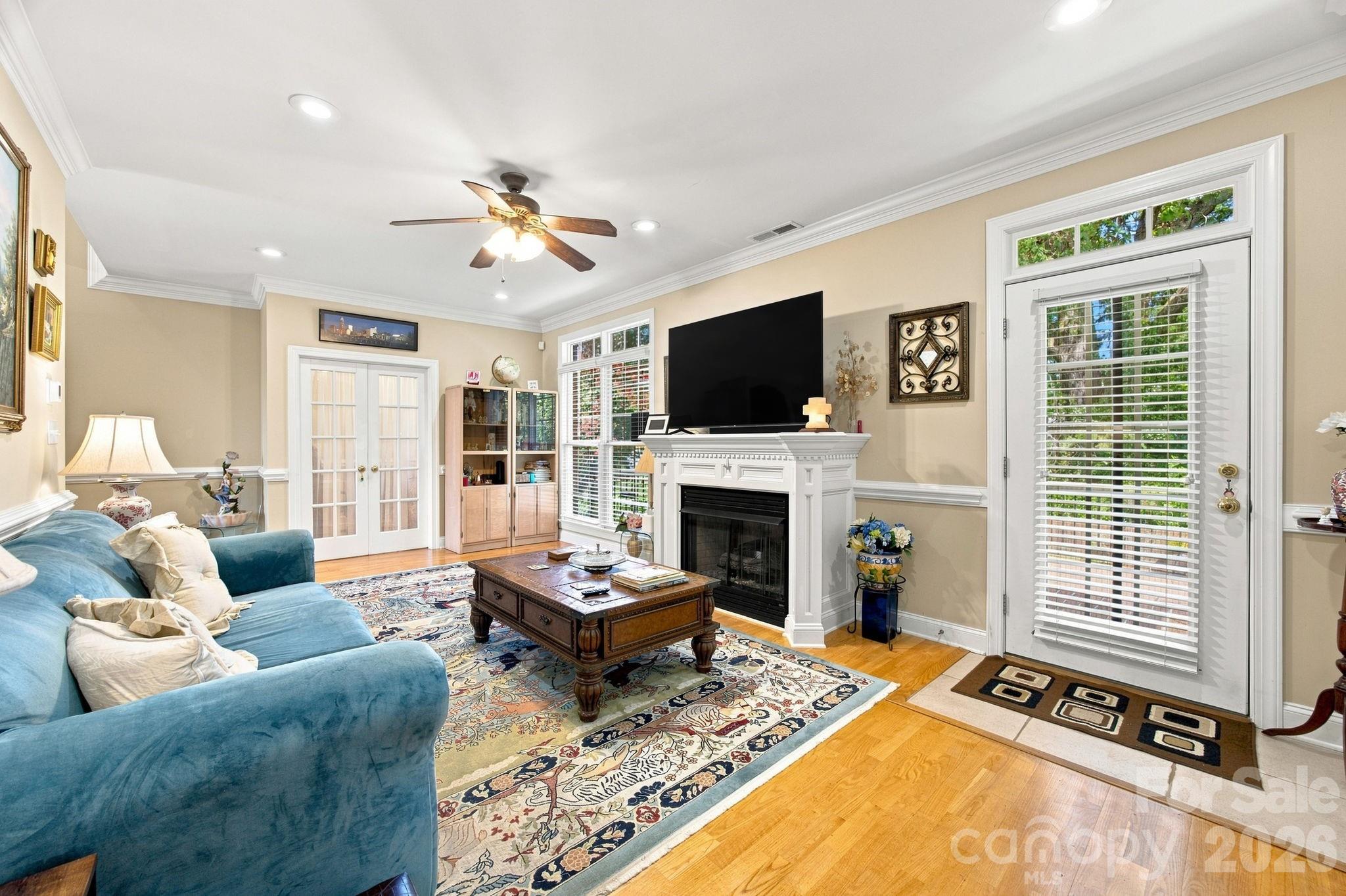 1511 Elkhart Circle Property Photo 6