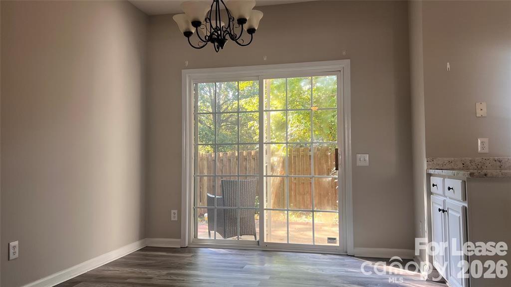 3261 Mannington Drive Property Photo 4