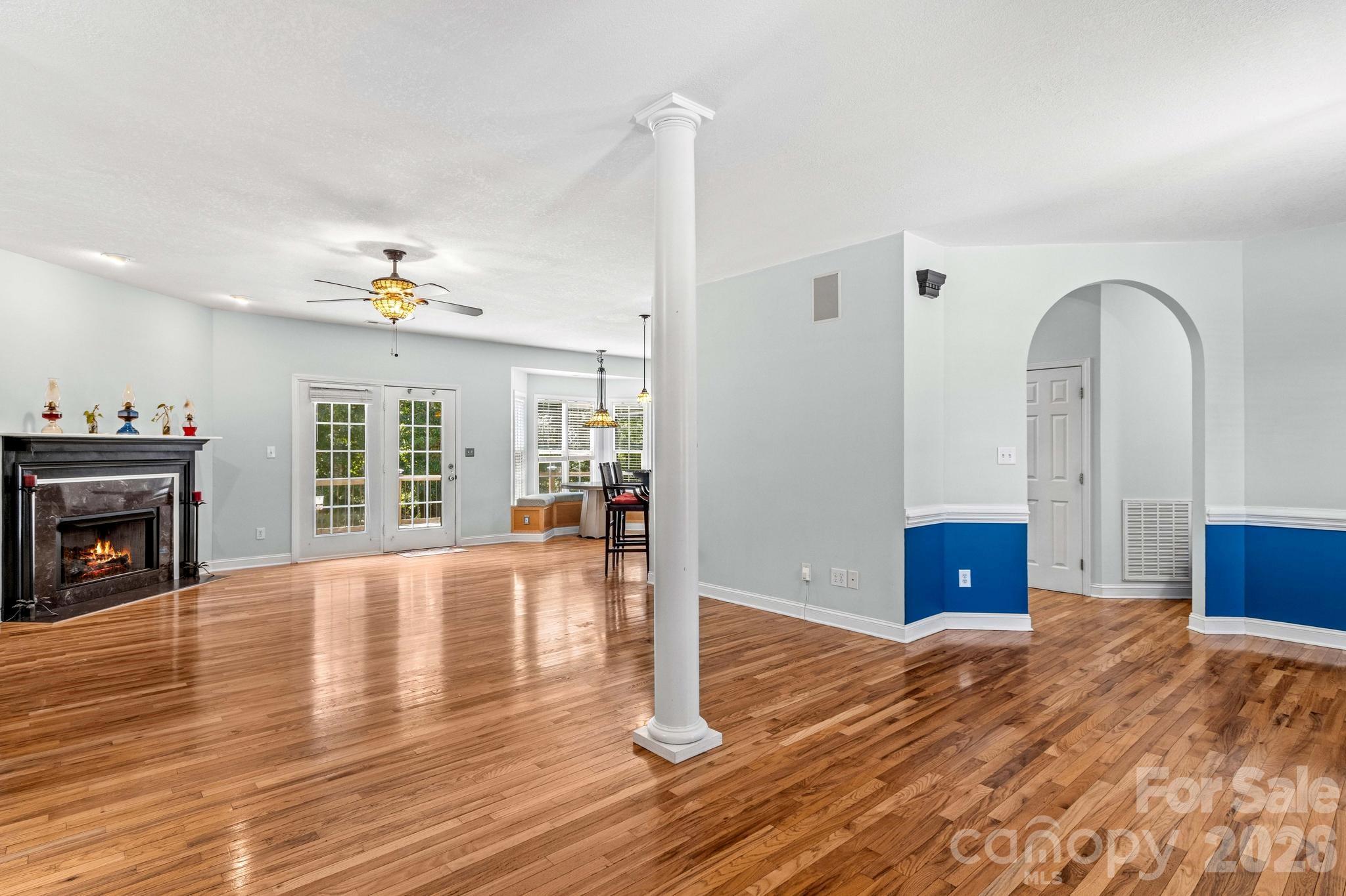 276 Falcon Crest Lane Property Photo 7