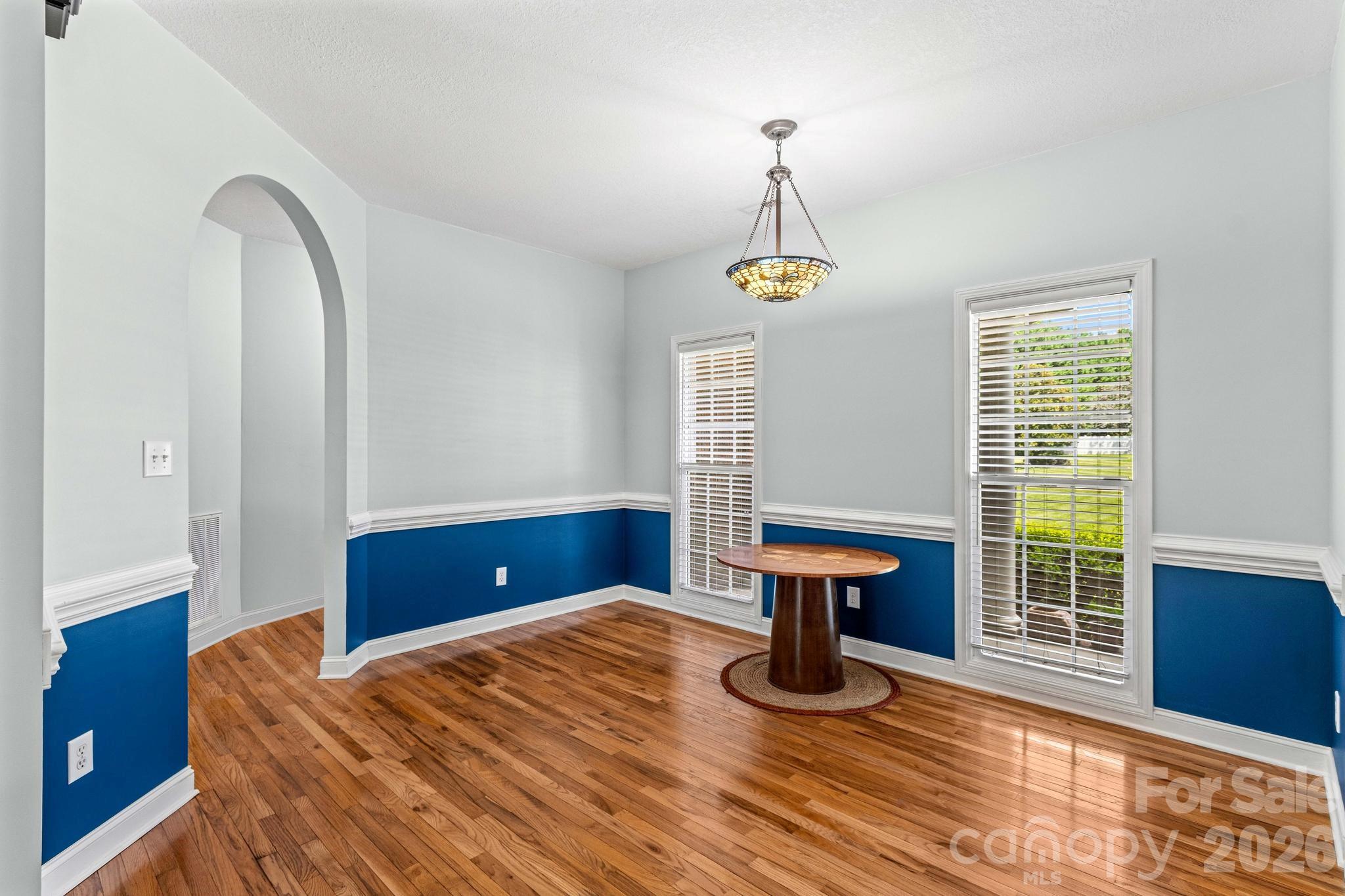 276 Falcon Crest Lane Property Photo 8