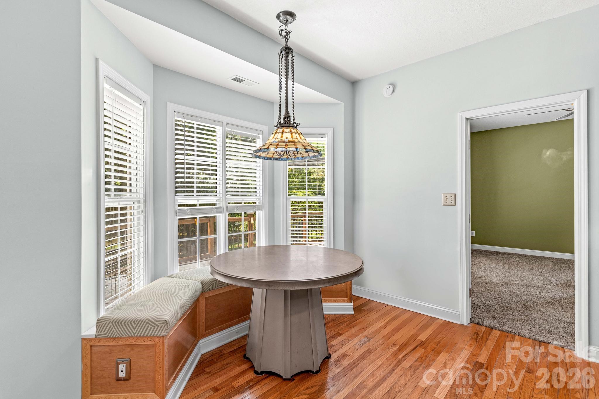 276 Falcon Crest Lane Property Photo 17