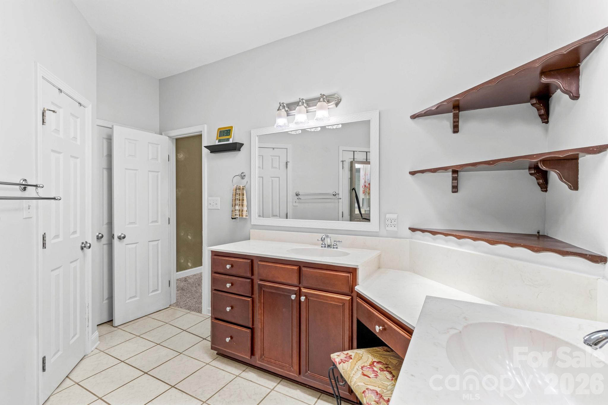 276 Falcon Crest Lane Property Photo 21