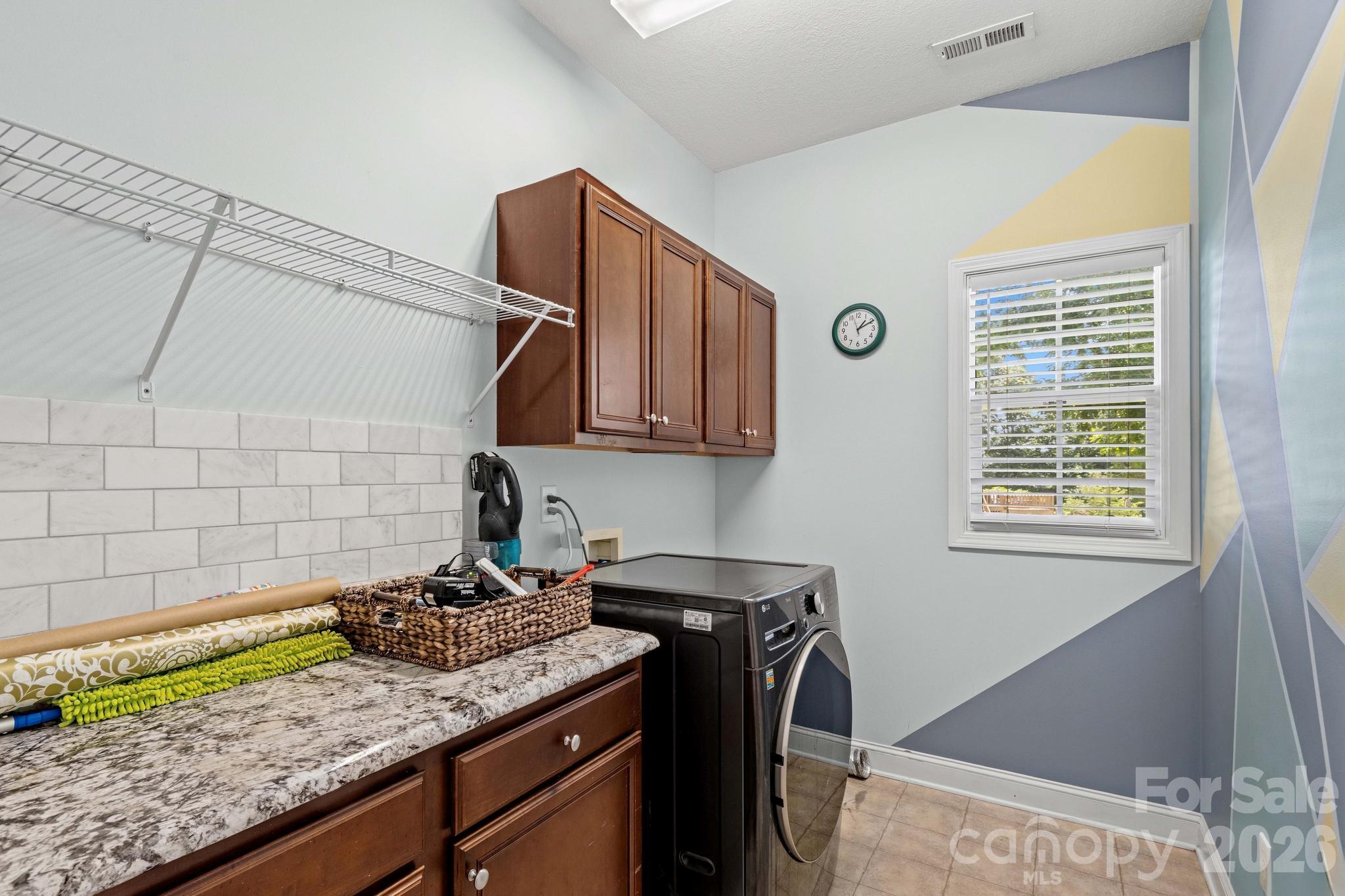 276 Falcon Crest Lane Property Photo 25