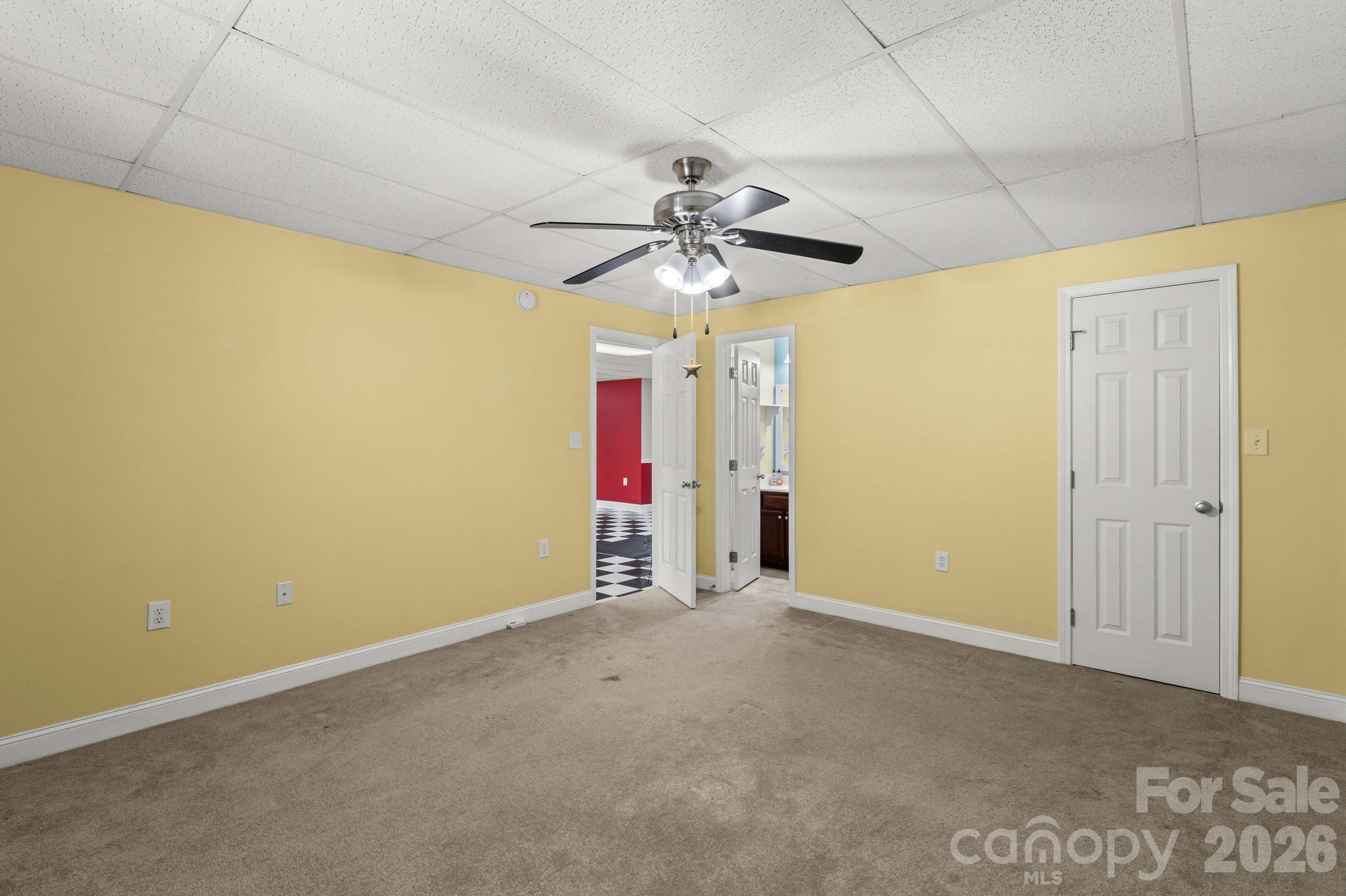 276 Falcon Crest Lane Property Photo 28