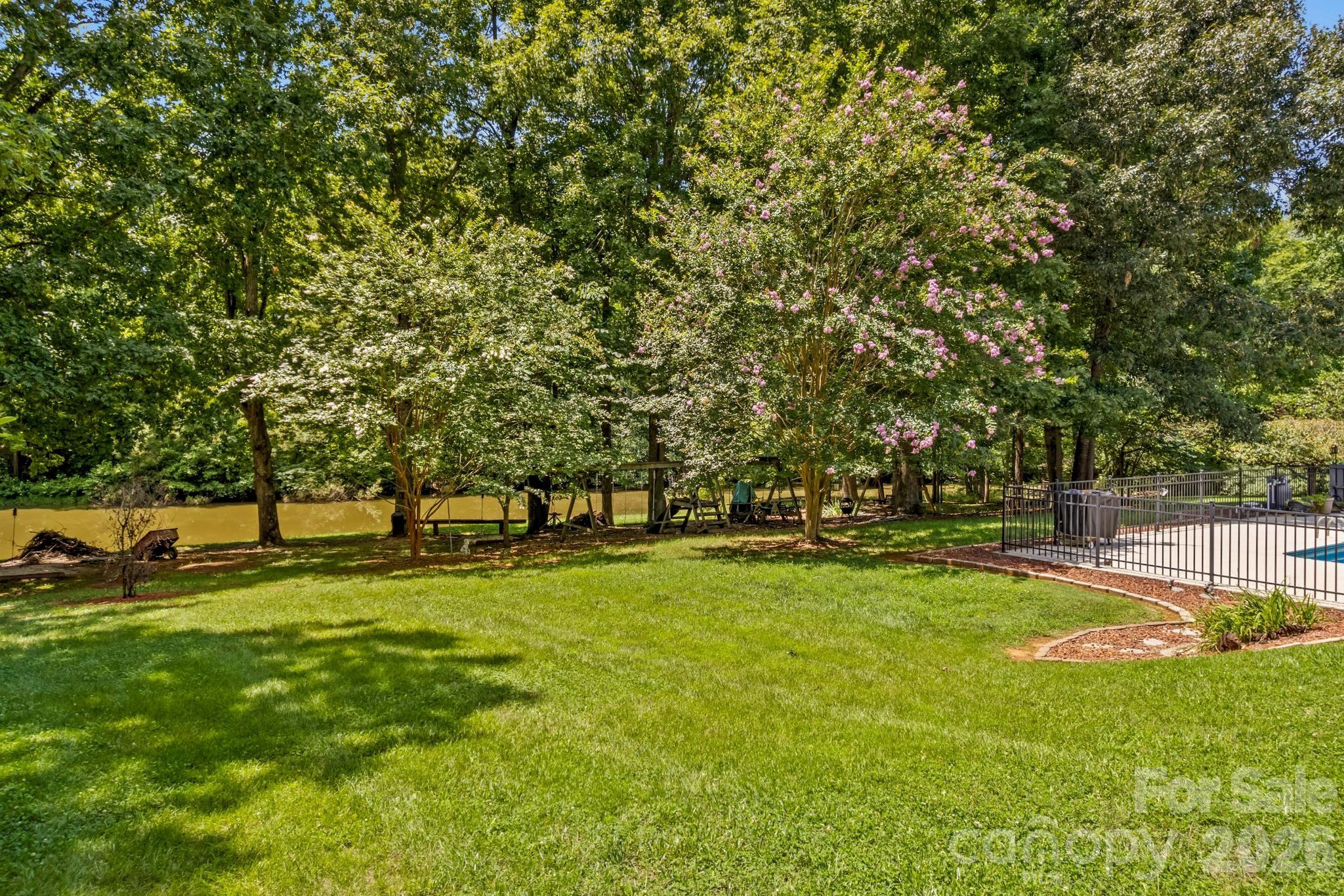 276 Falcon Crest Lane Property Photo 41