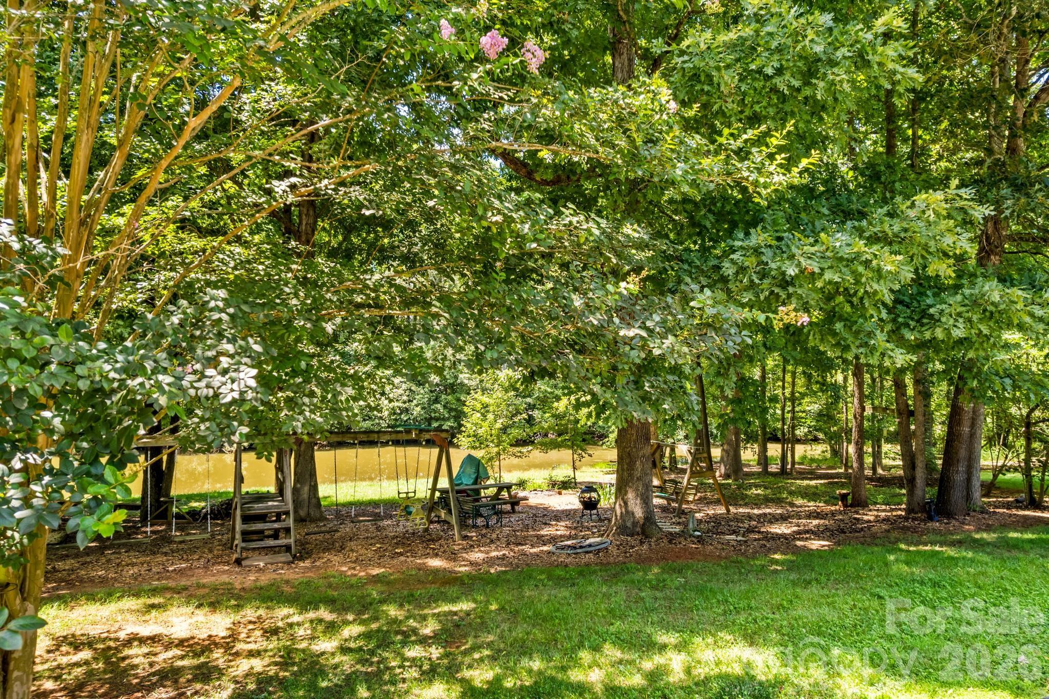 276 Falcon Crest Lane Property Photo 42