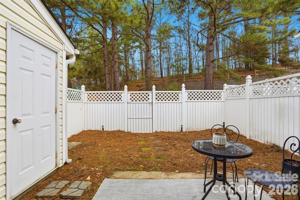 12350 Hennigan Place Lane Property Photo 15