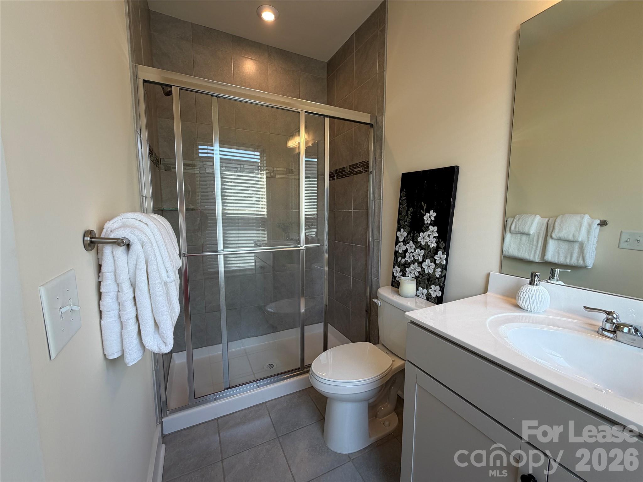 16034 Roscoe Lane Property Photo 9
