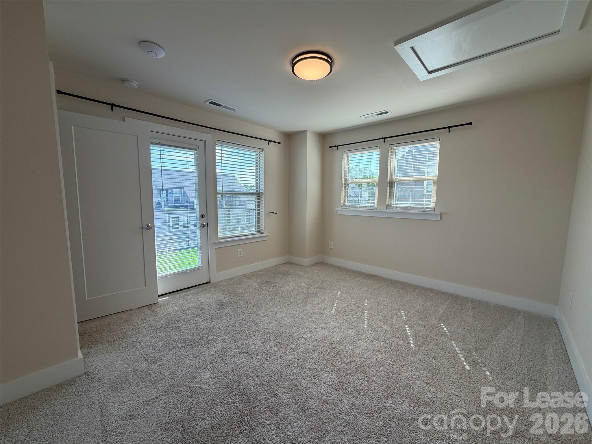 16034 Roscoe Lane Property Photo 10
