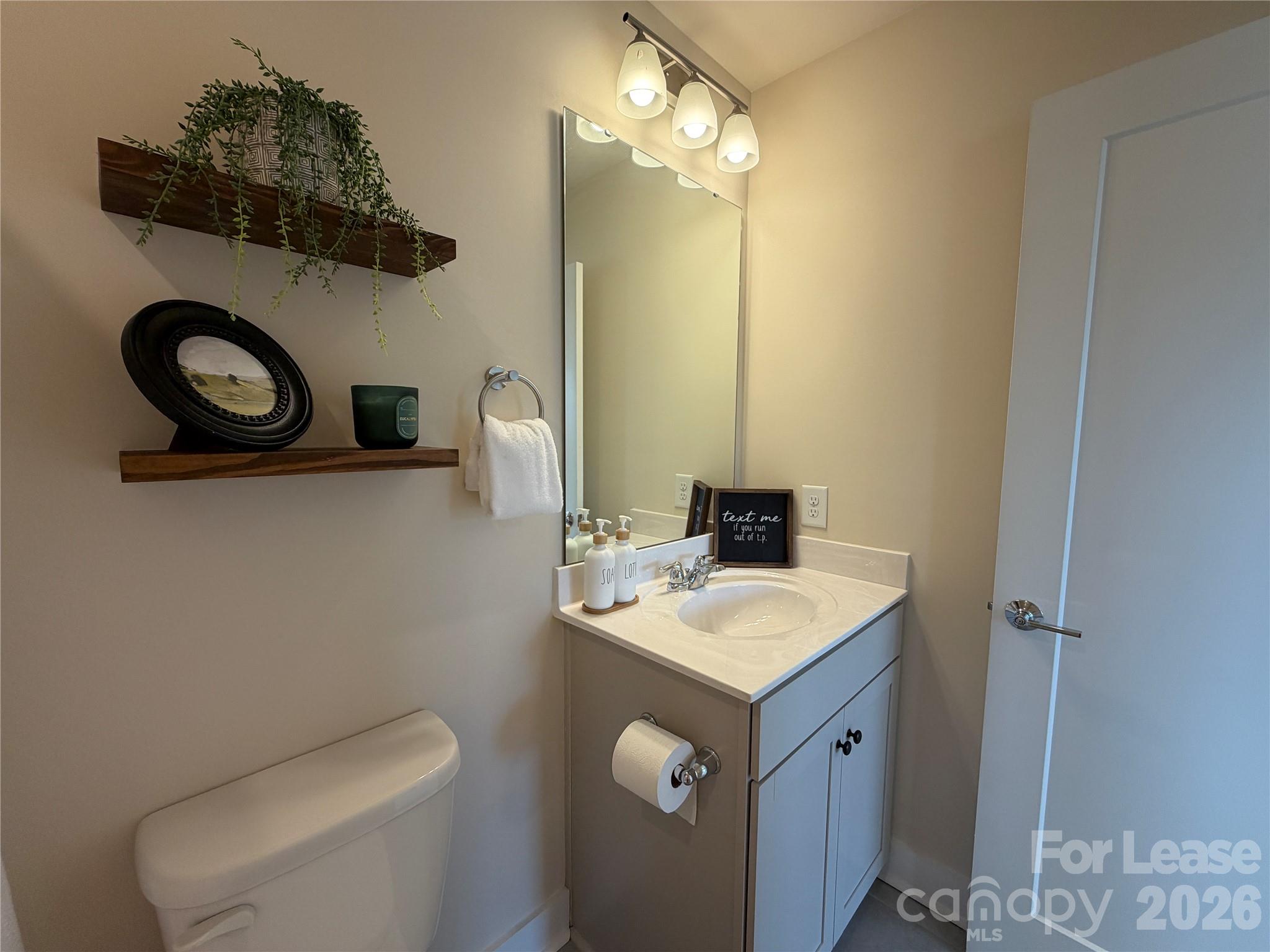 16034 Roscoe Lane Property Photo 11