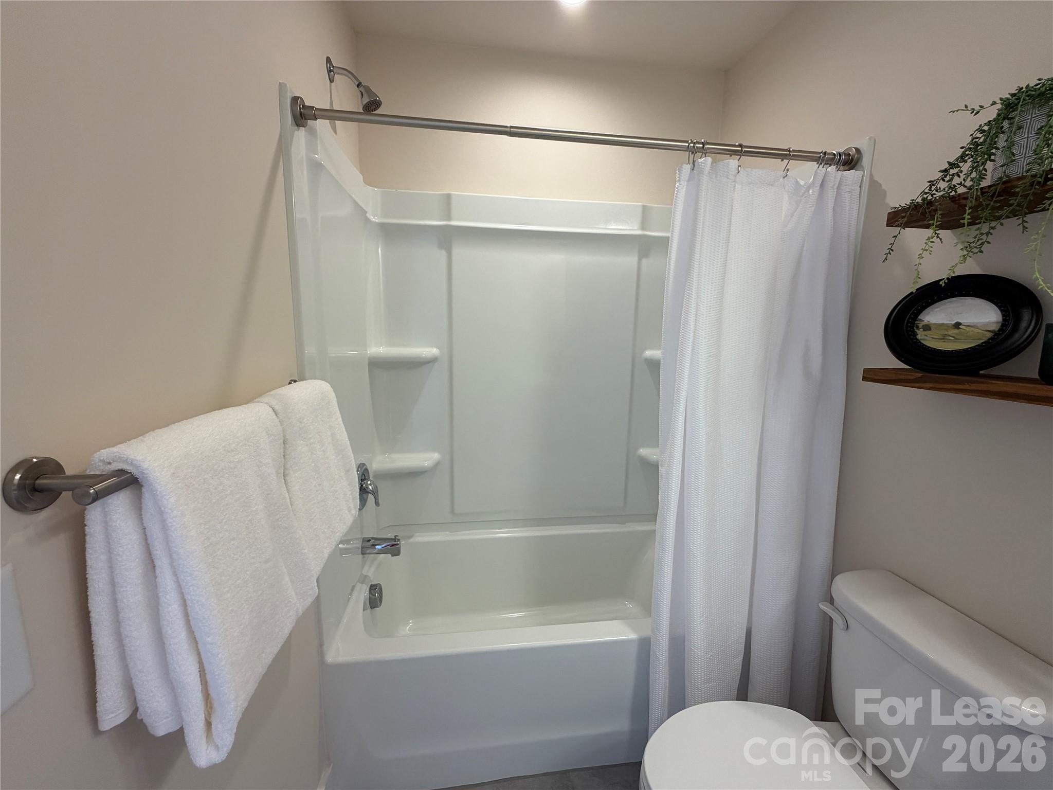 16034 Roscoe Lane Property Photo 12