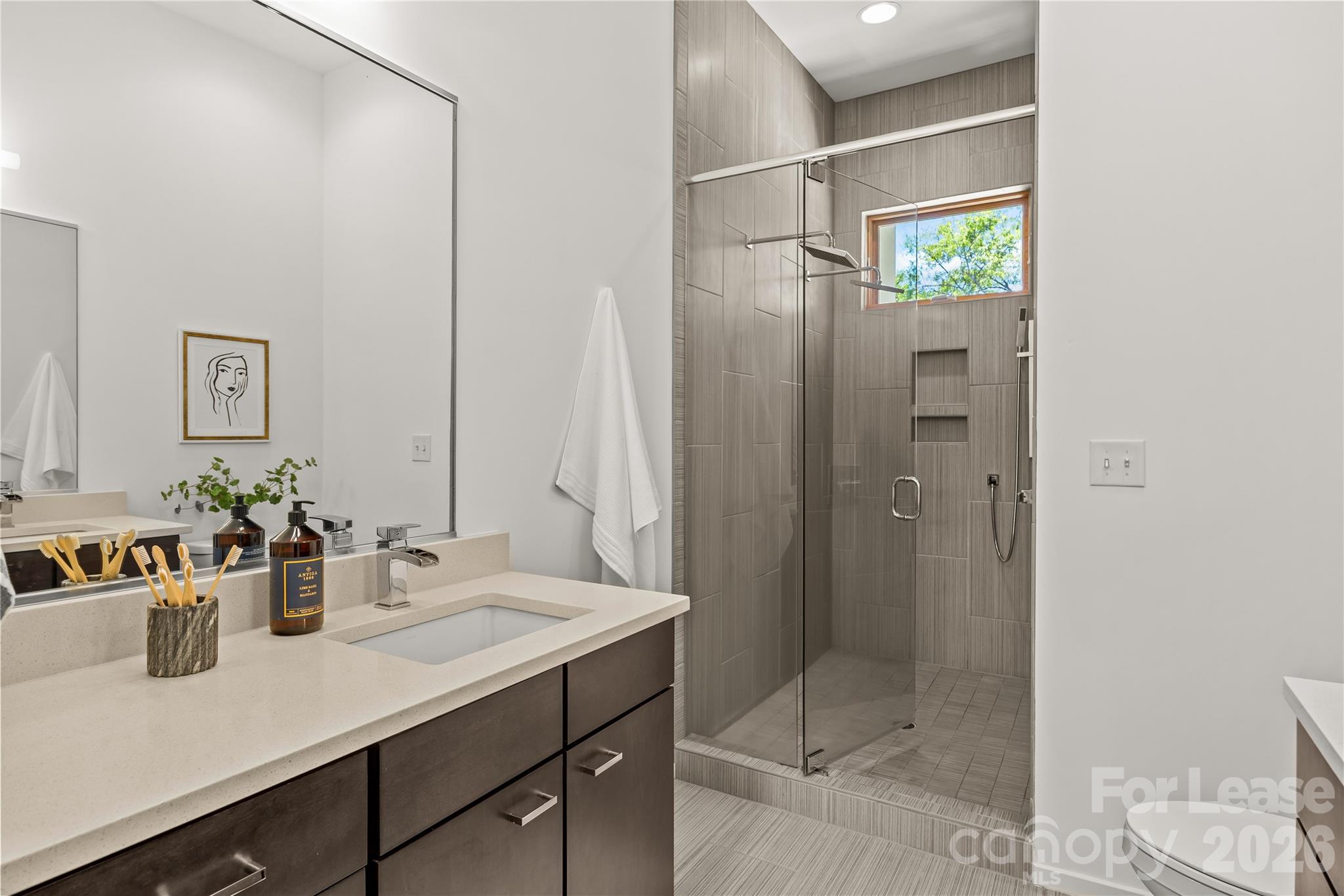 918 Greenleaf Avenue Property Photo 27