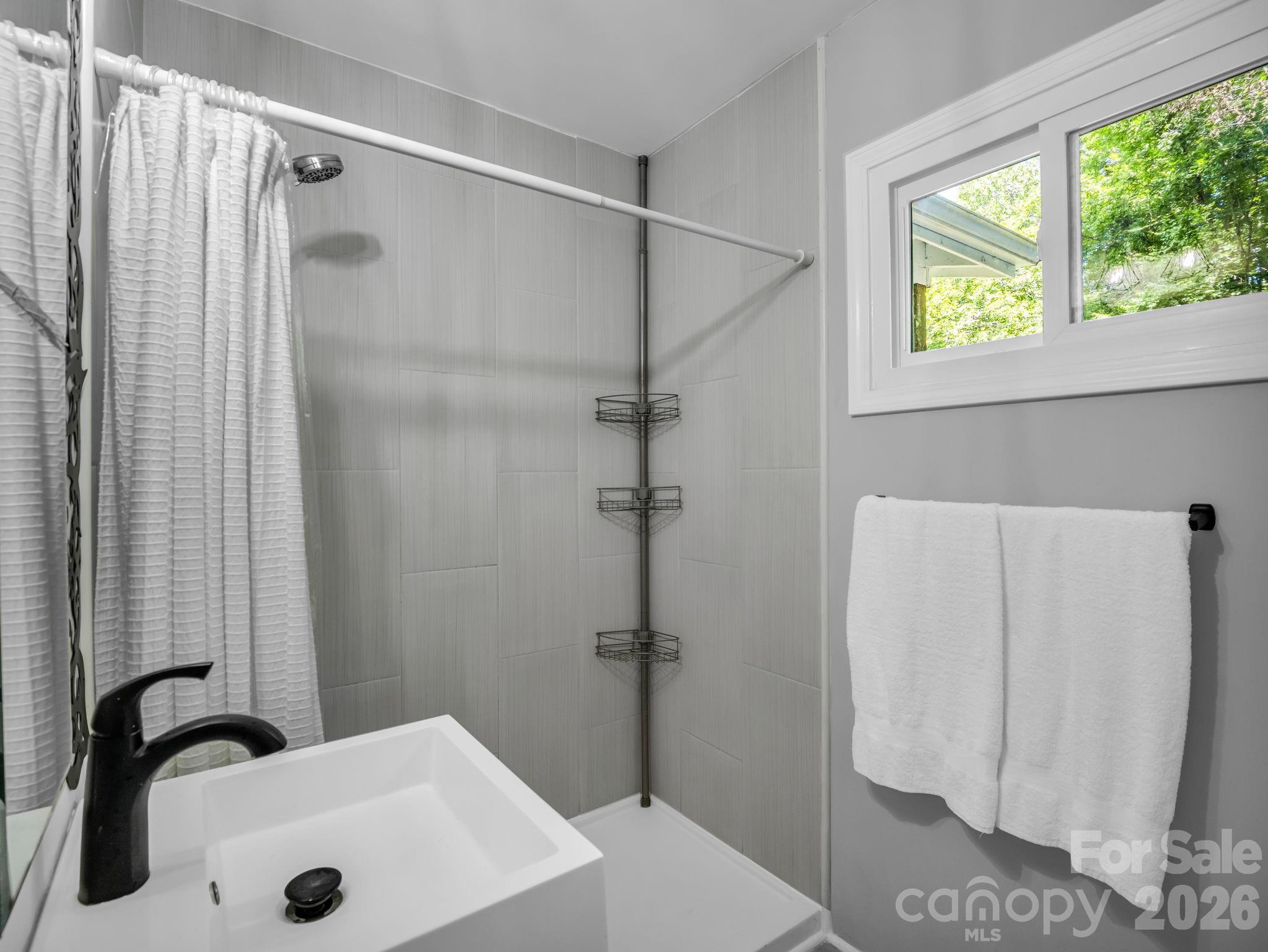 333 N Meridian Street Property Photo 16