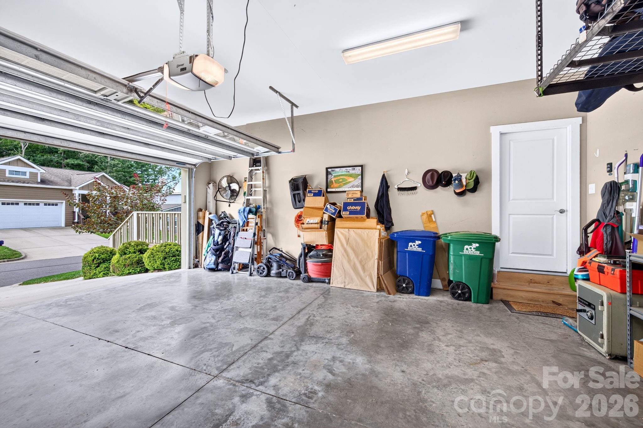 10 Meeting Street Property Photo 25