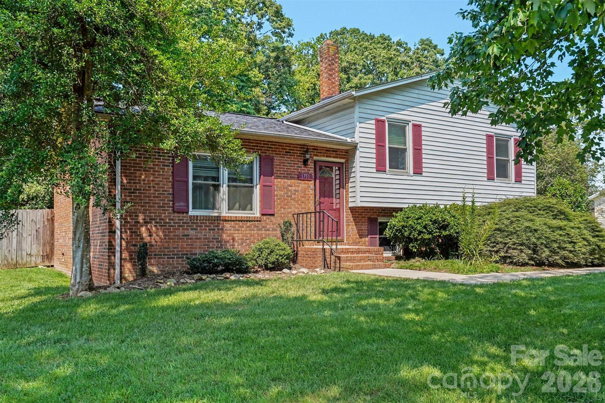 1751 Piney Road Property Photo 1