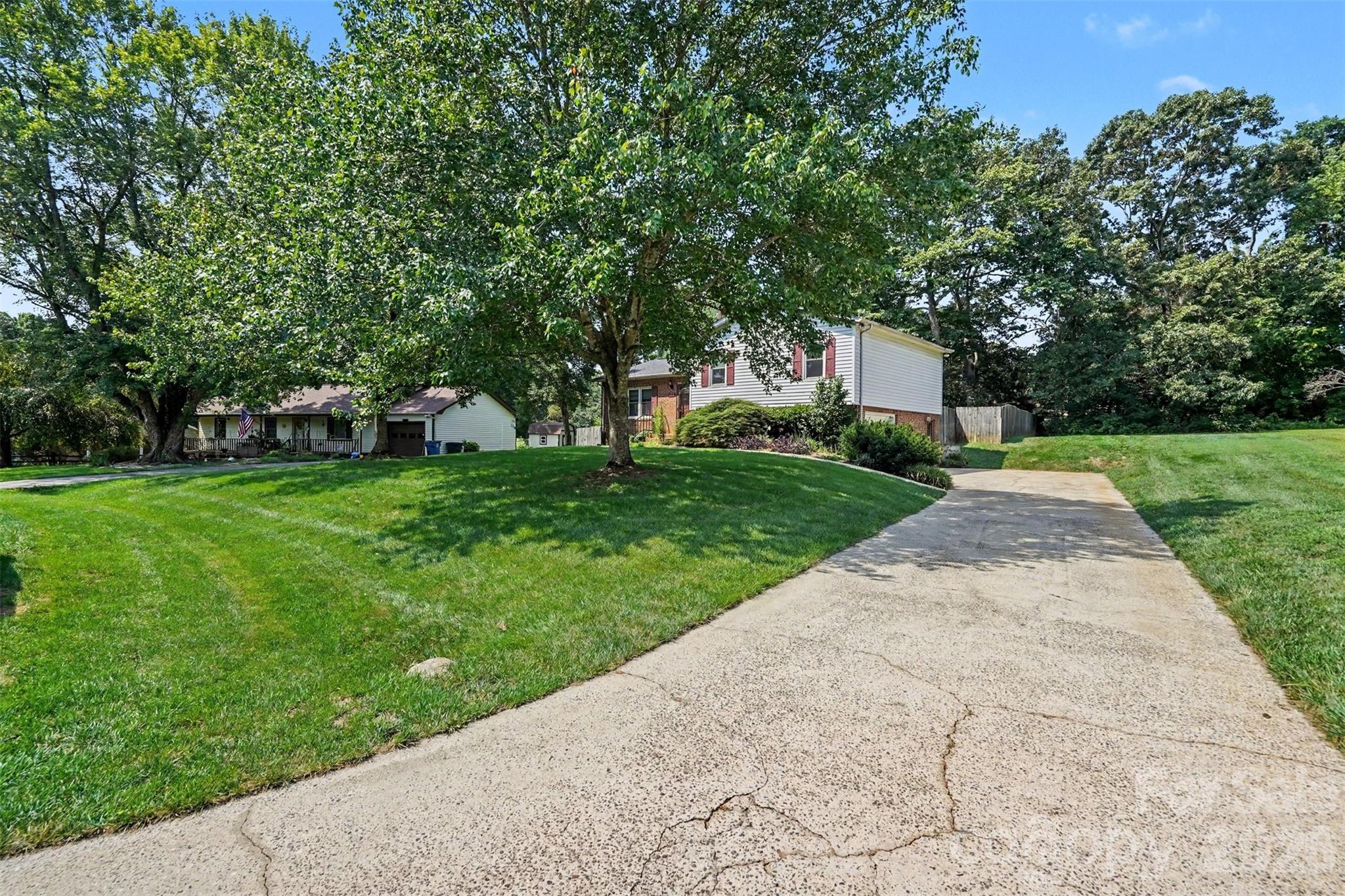 1751 Piney Road Property Photo 3
