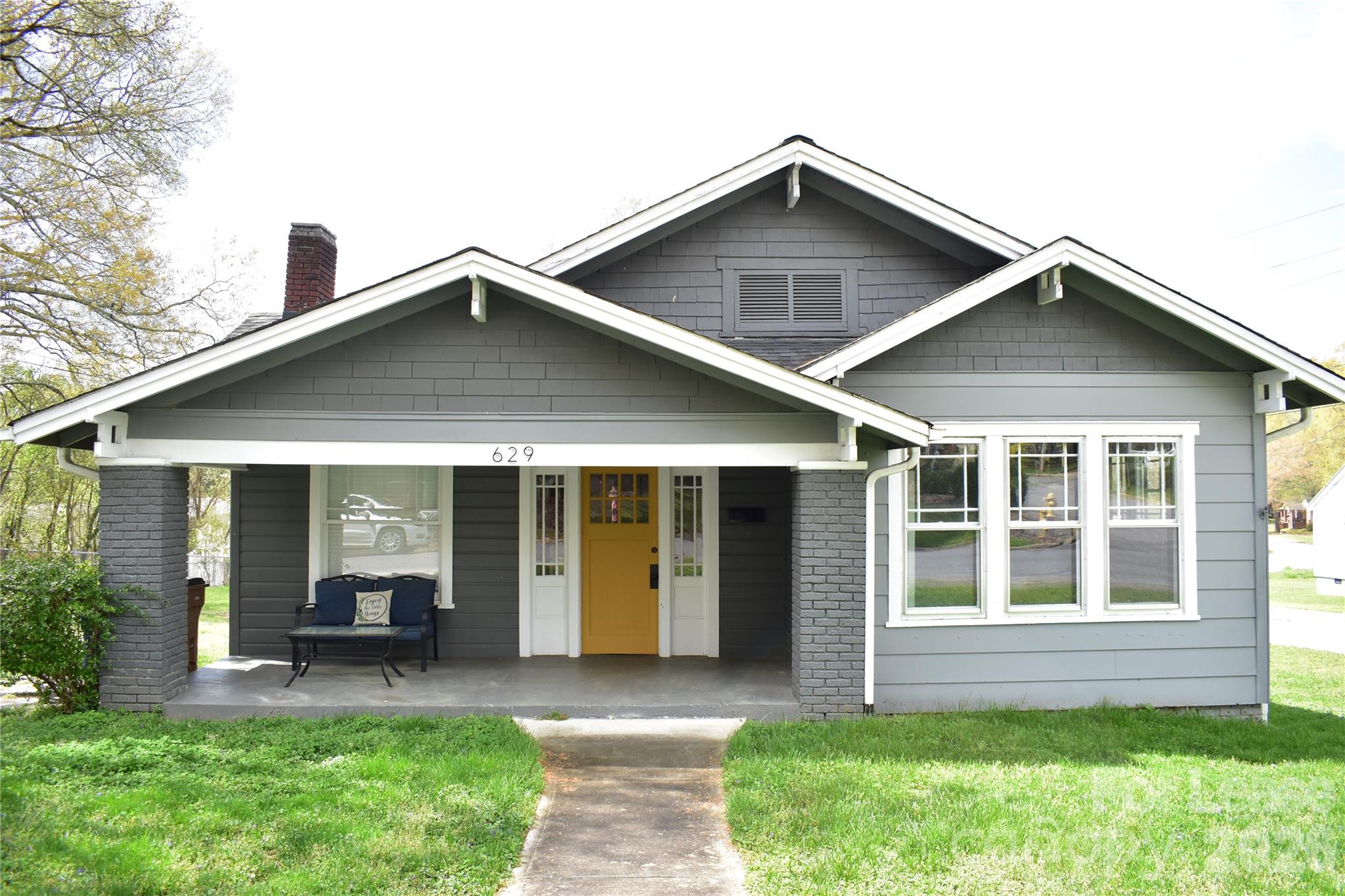 629 N Cedar Street Property Photo 1