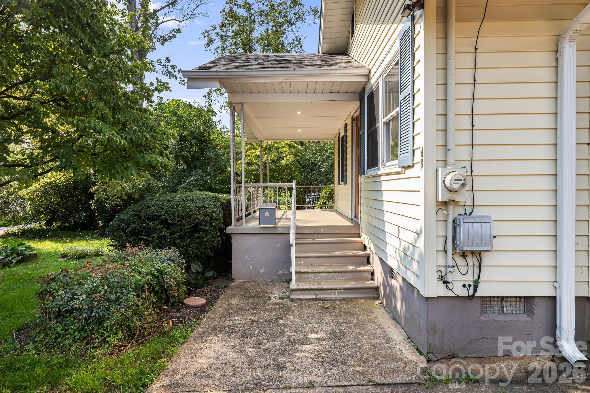 48 Carrier Street Property Photo 3