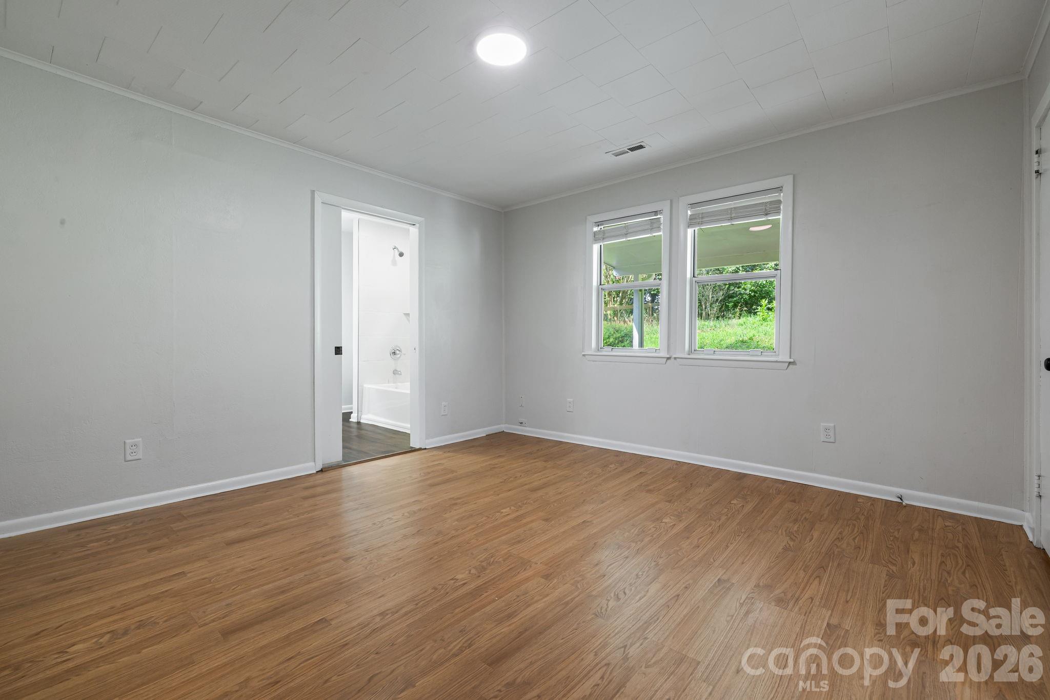48 Carrier Street Property Photo 18