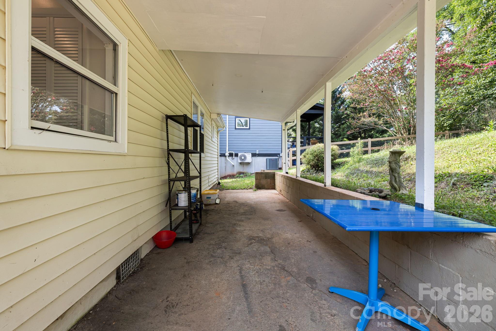 48 Carrier Street Property Photo 25