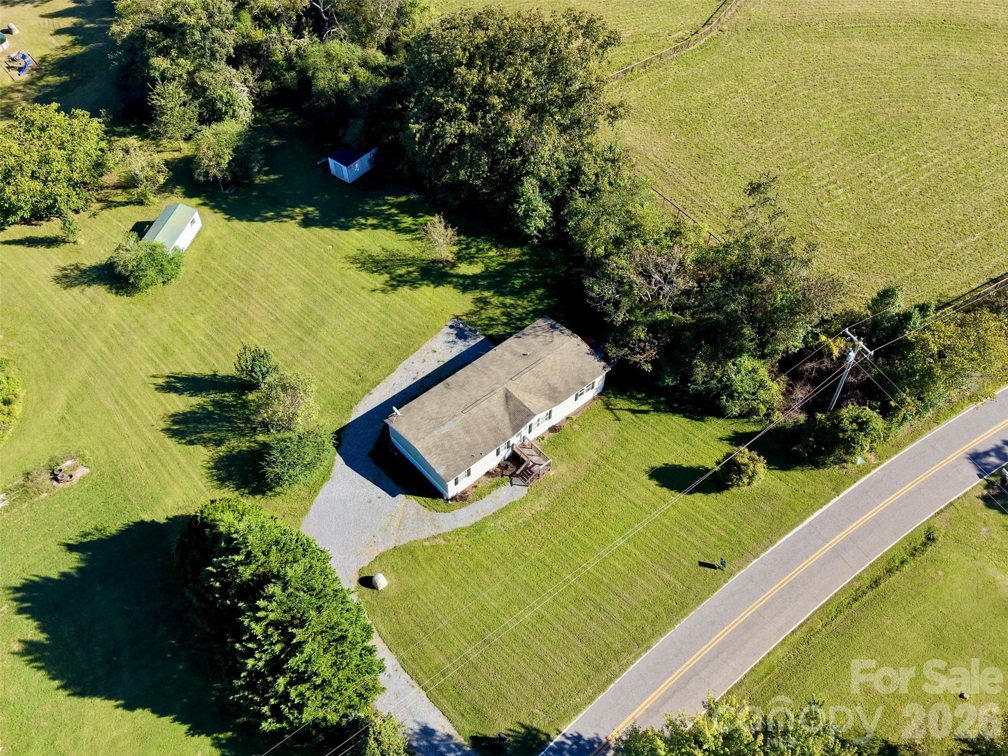 2400 Rock Road Property Photo 4